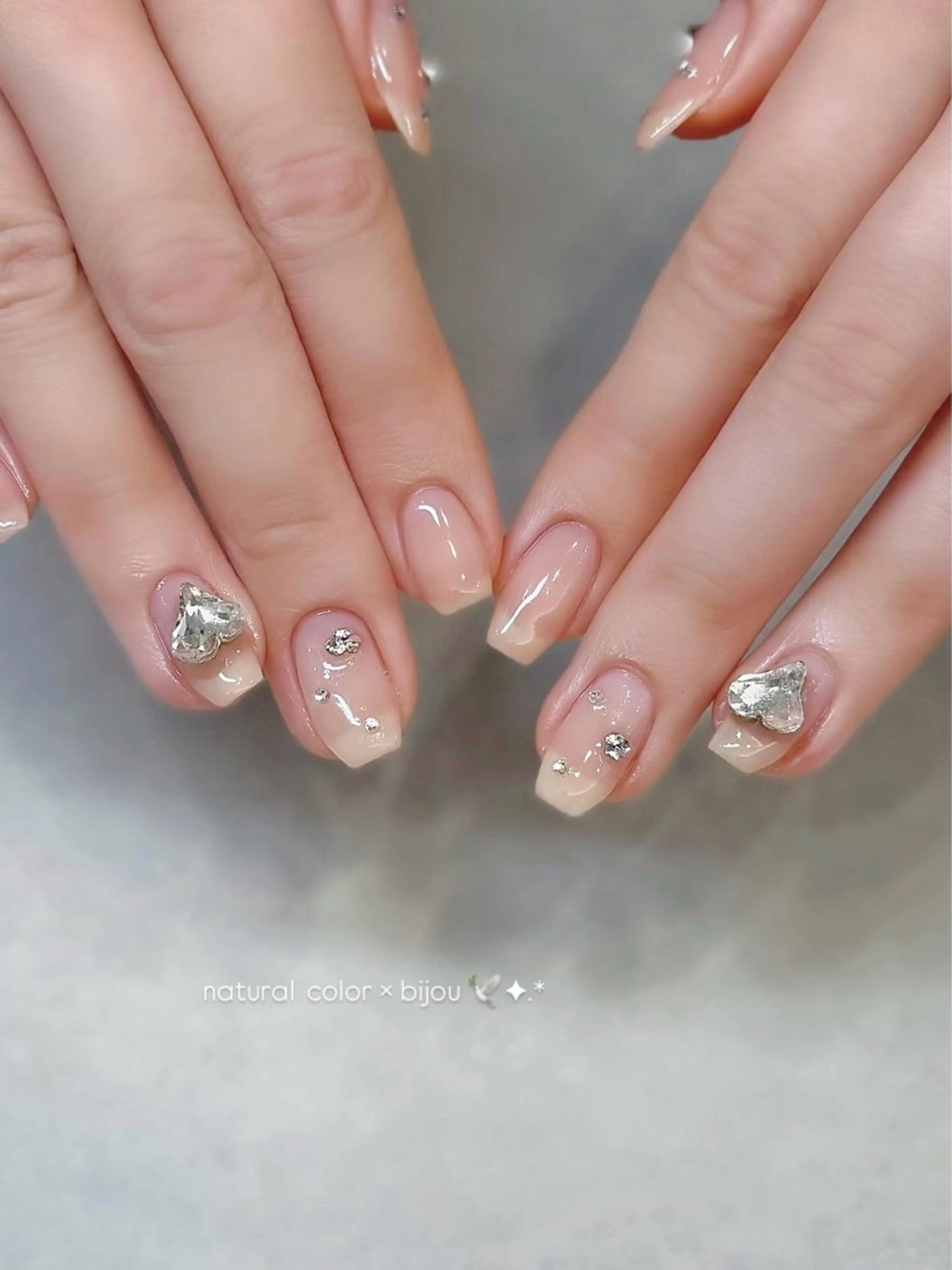 ネイル ハンドネイル énu natsukiのネイルデザイン