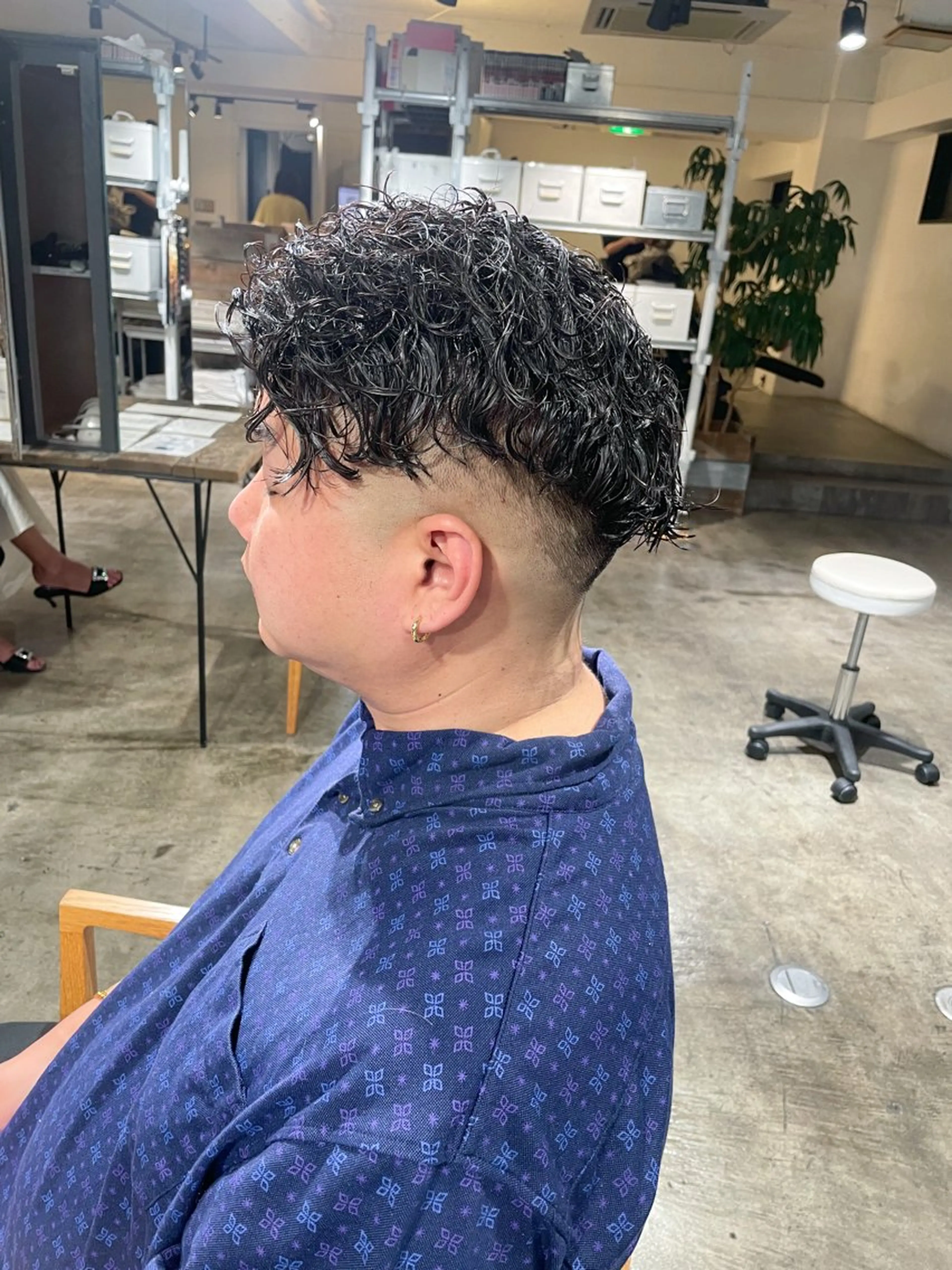 ショート パーマ メンズ フェードカット メンズパーマ スパイラルパーマ カット パーマ ハイトーン/レイヤー /ケアブリーチ石川治のヘアスタイル