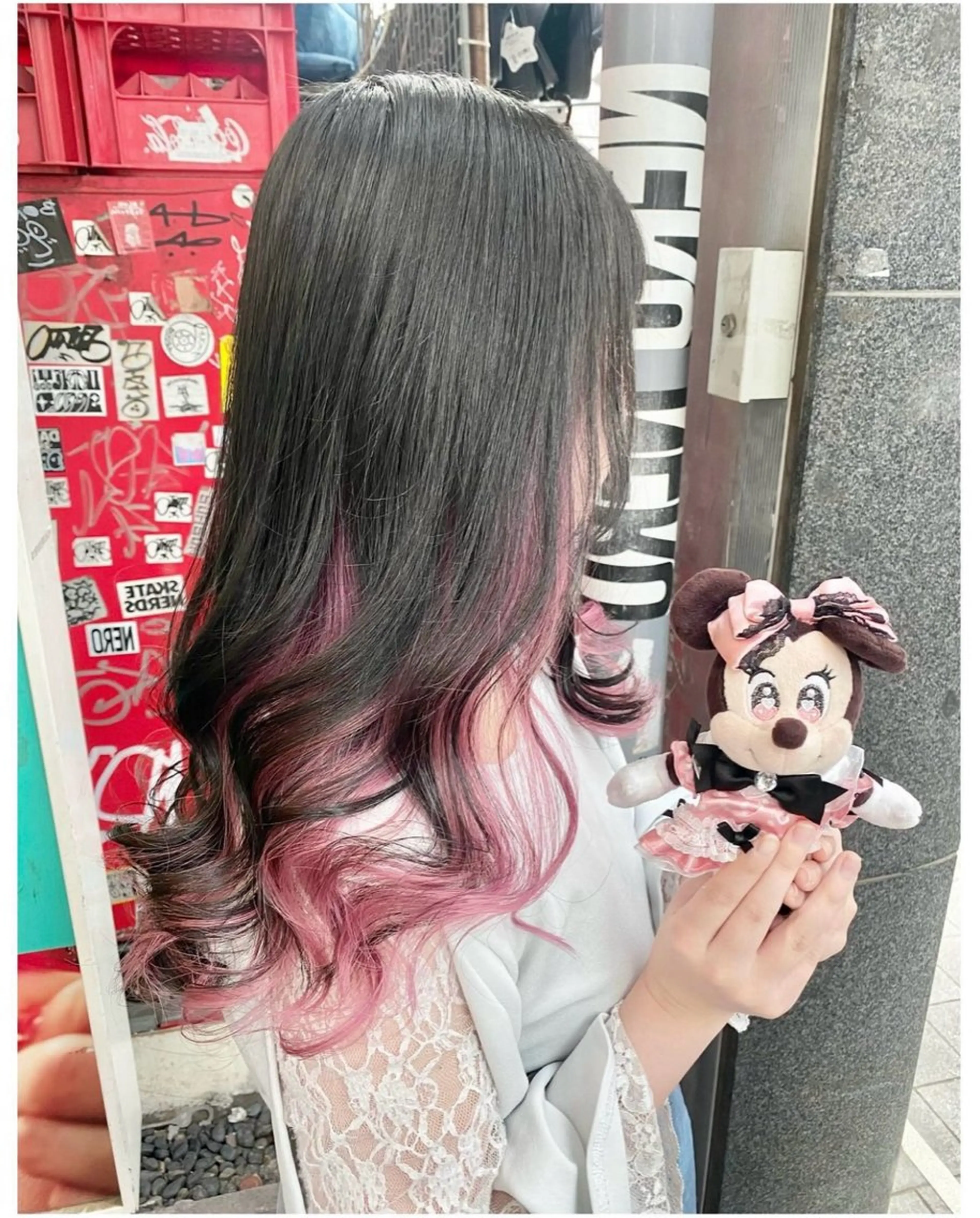 セミロング カラー ピンクカラー ヘアカラー GARU-ガル-所属・TSUNO🦖 派手髪/オタク美容師のヘアスタイル