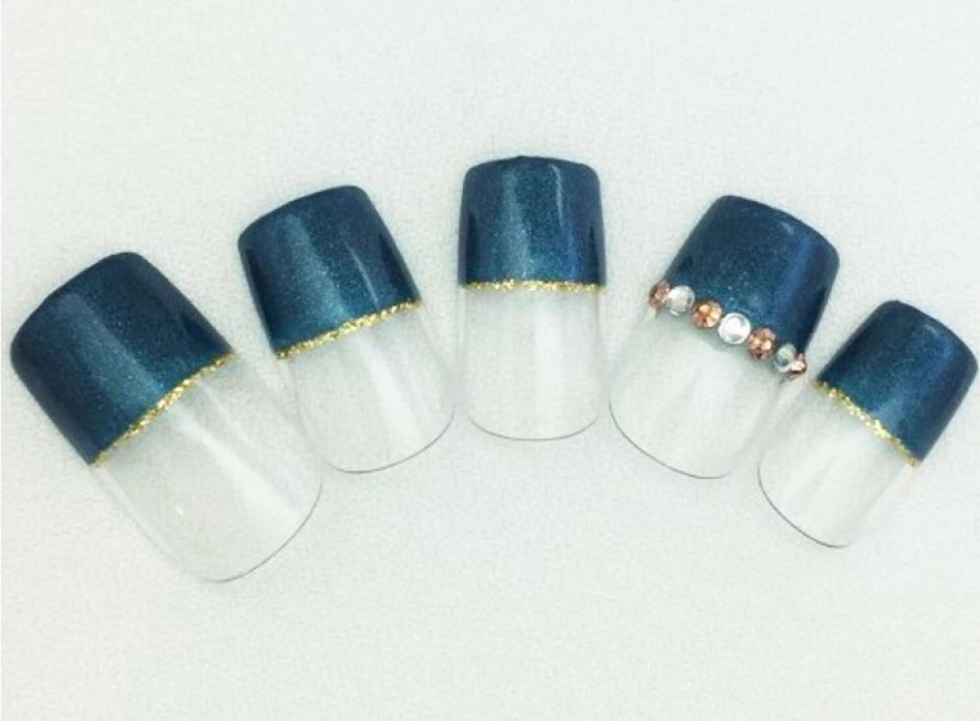 ネイル ハンドネイル ゲン レイカのネイルデザイン