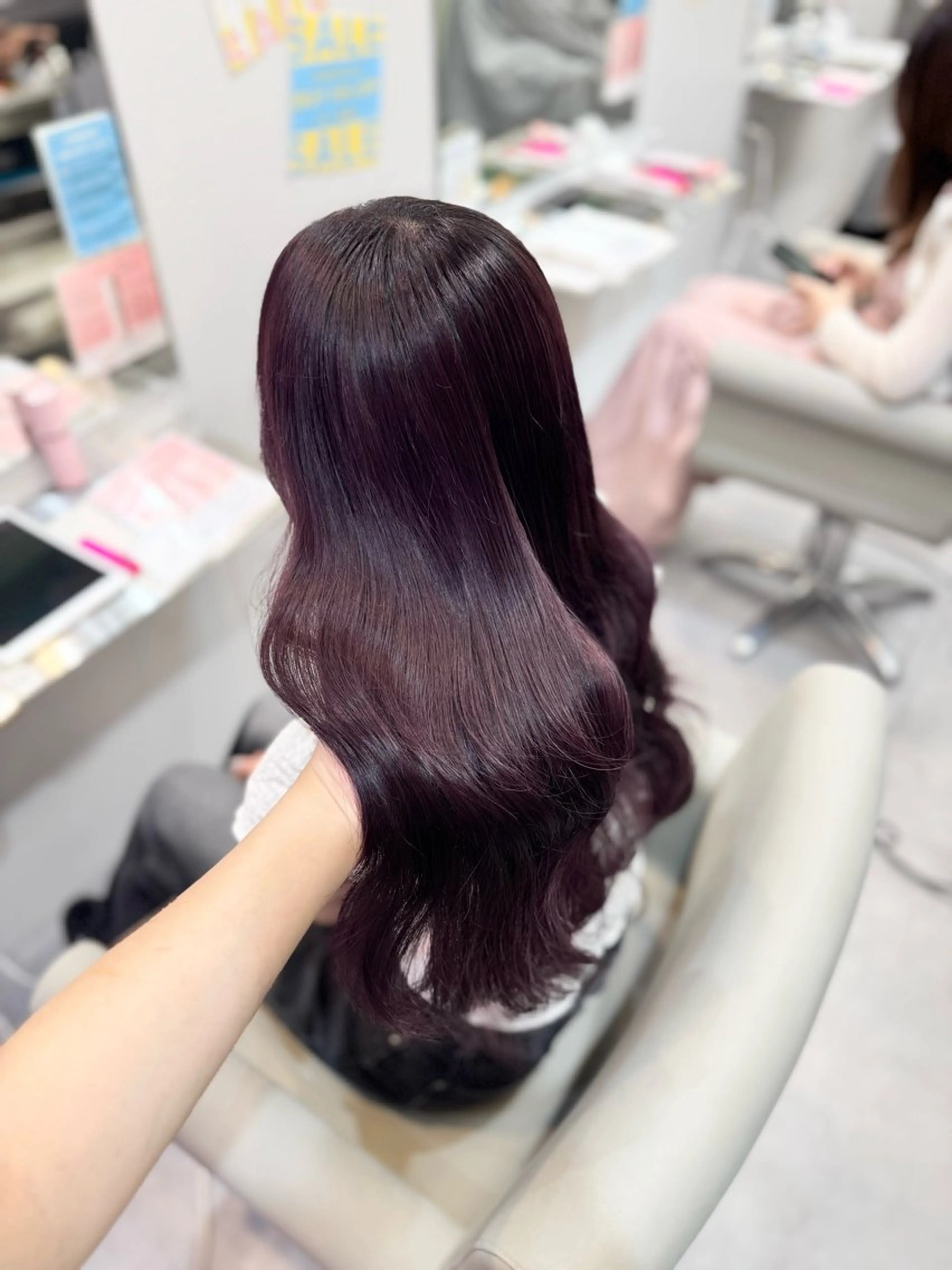 ロング 上品うるツヤ韓国ヘア 🤍Hana/川崎のヘアスタイル