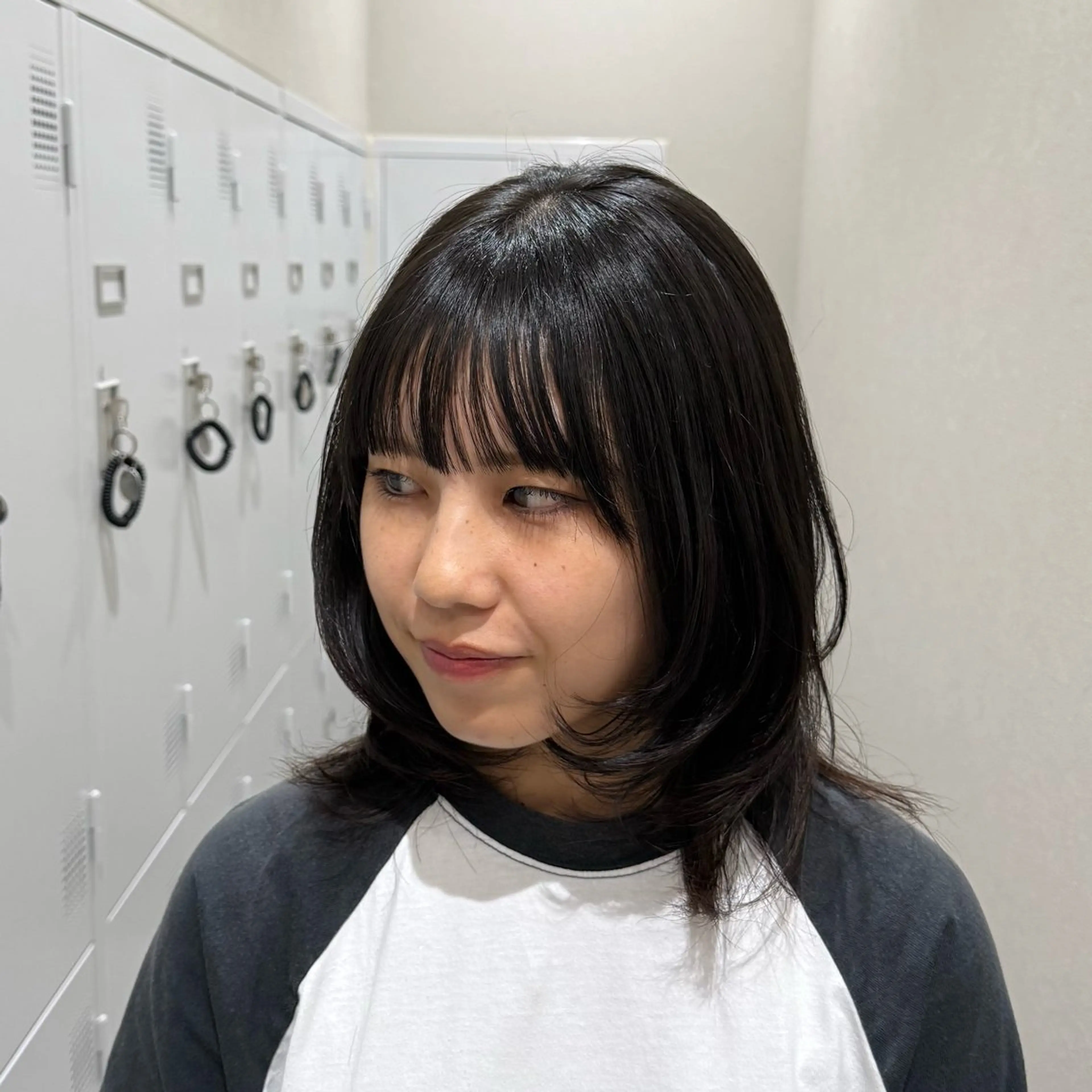 ミディアム カット トリートメント 韓国レイヤー｜ 透明感カラー｜ココナのヘアスタイル