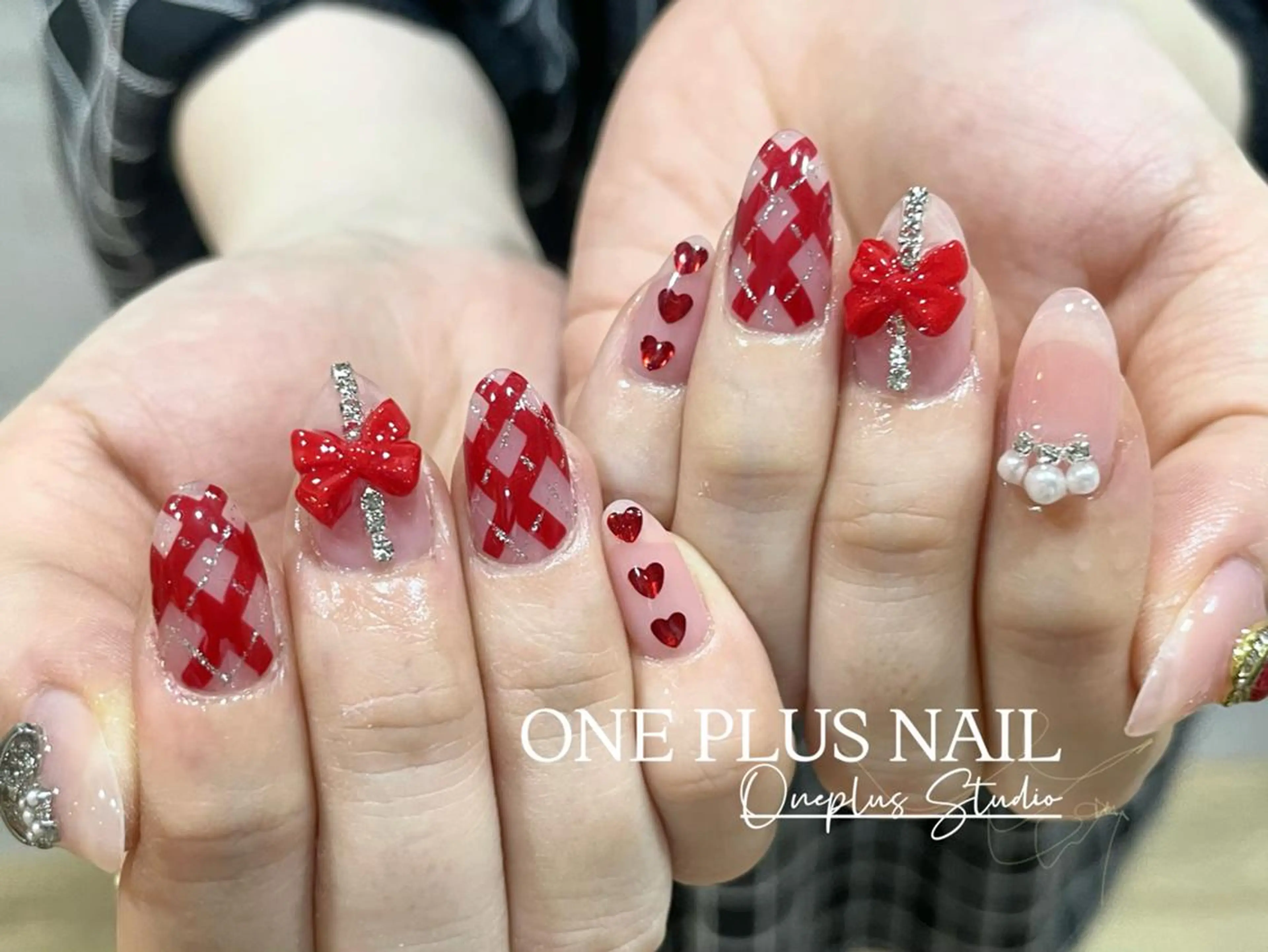 ネイル アートネイル オーロラネイル ガーリー キラキラネイル 韓国ネイル One plus StudioNailのネイルデザイン