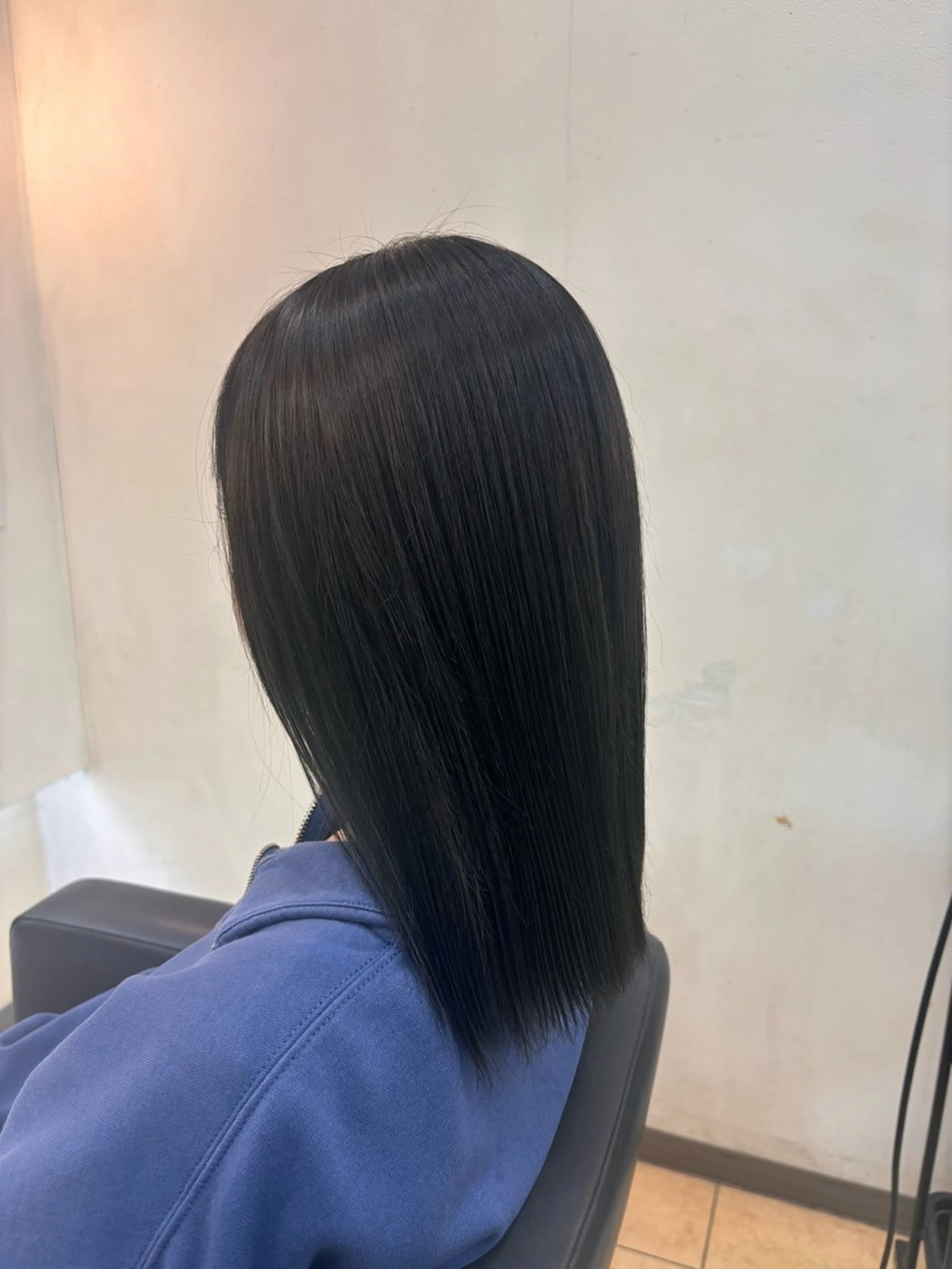 ミディアム 🐥長木 ゆかり🐥のヘアスタイル