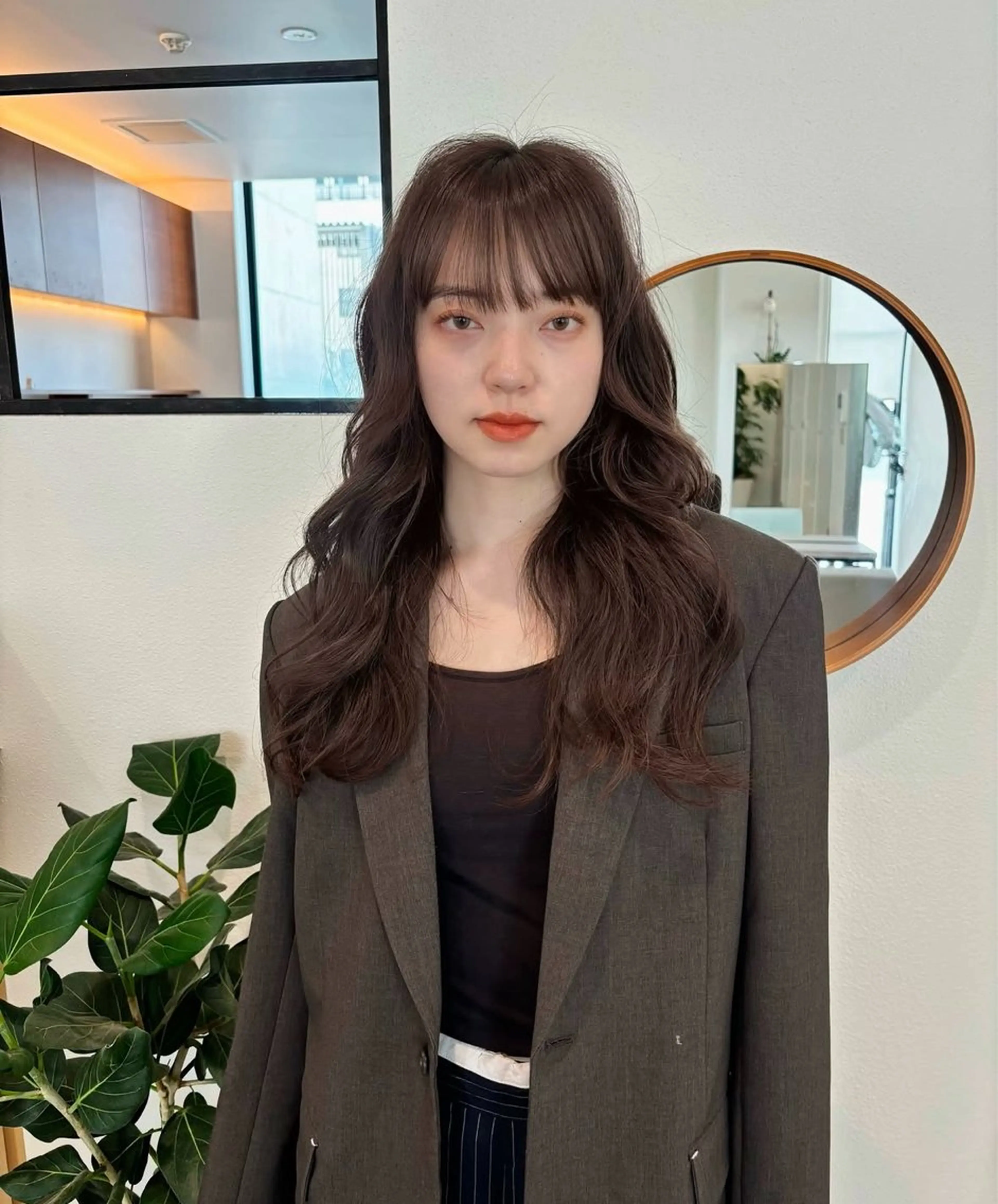 ロング パーマ 脇野 茉優のヘアスタイル