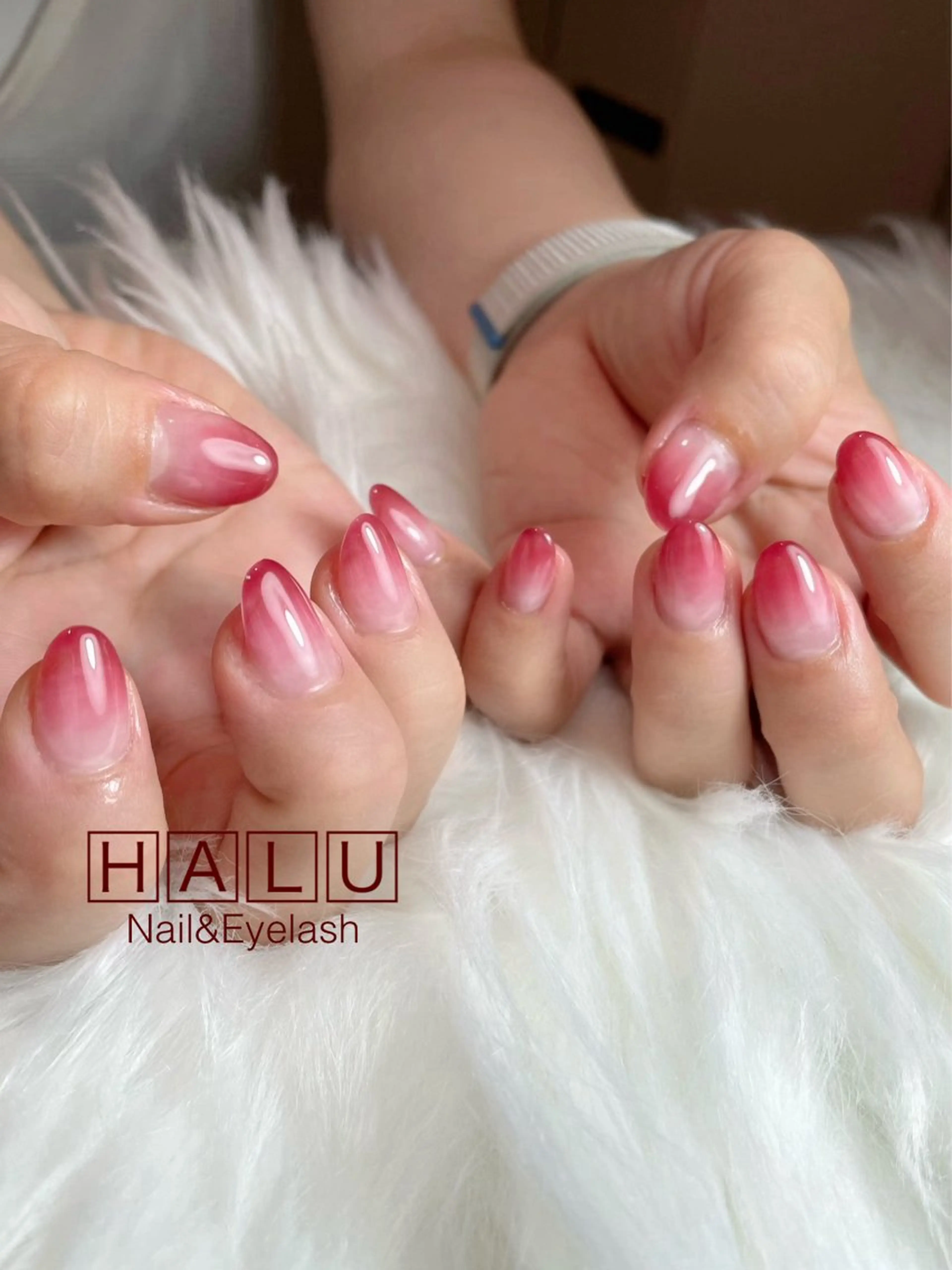 ネイル クリアネイル 赤色 HALU ハルのネイルデザイン