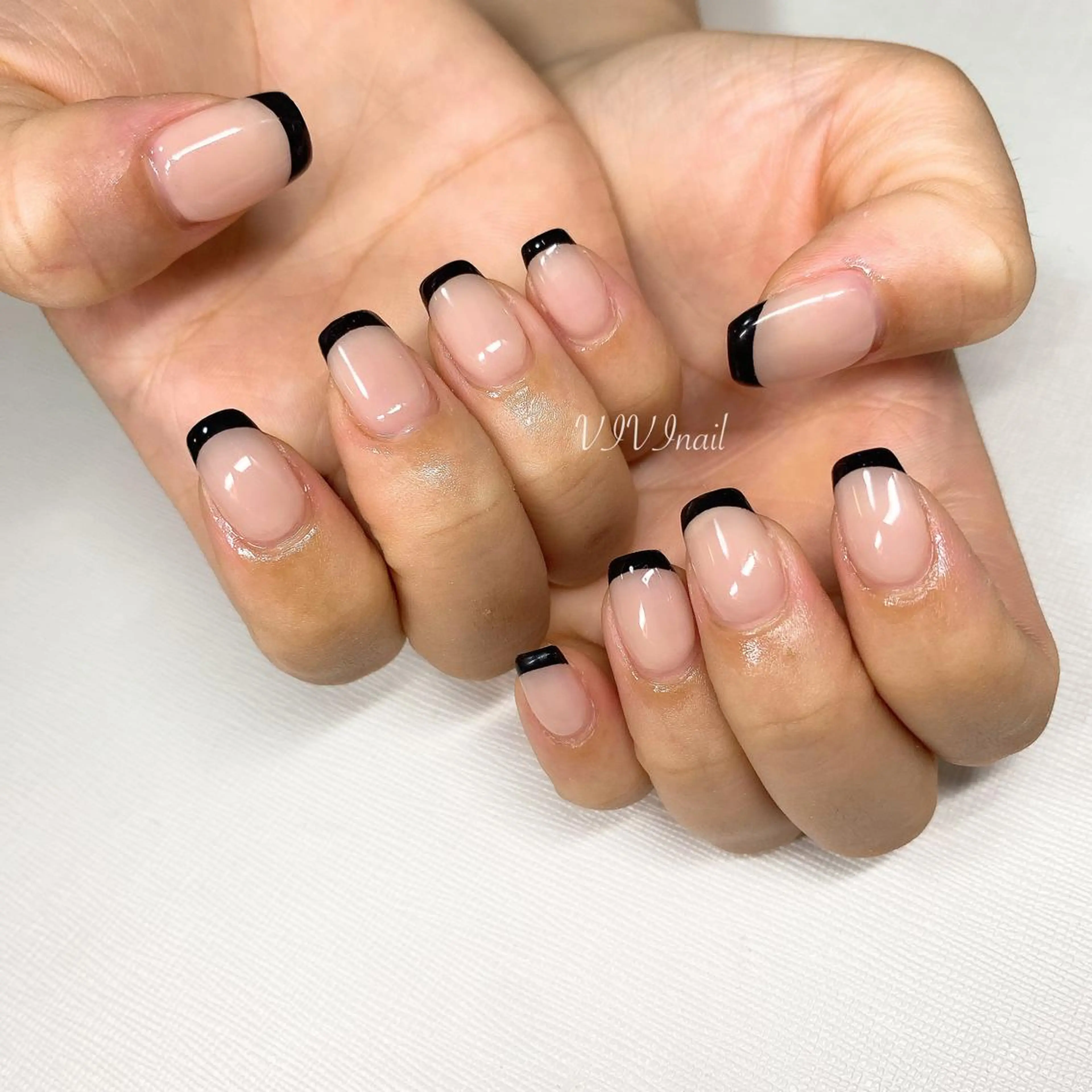 ネイル フレンチネイル ハンドネイル vivi nailのネイルデザイン