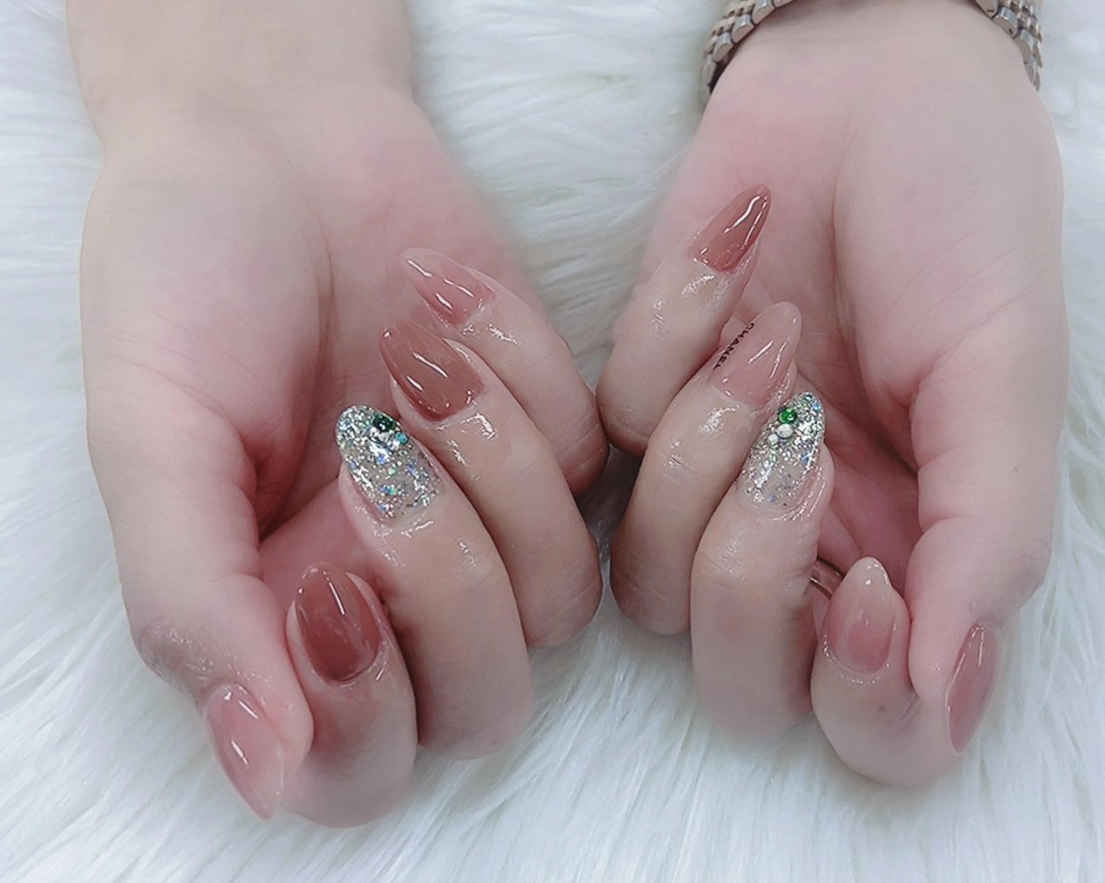 ネイル 佐藤 依娜のネイルデザイン