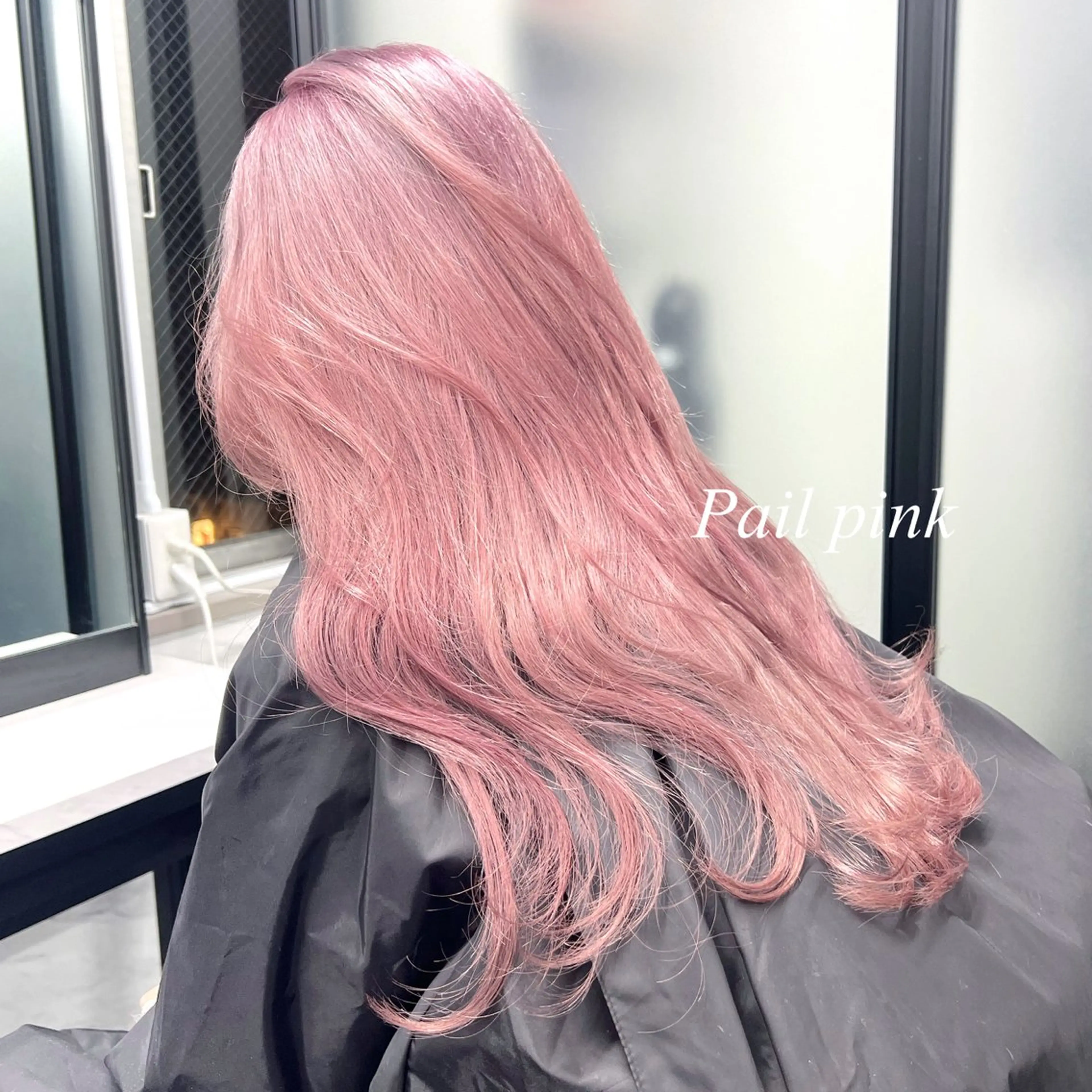 ロング カラー シールエクステ ハイトーンカラー エクステ ヘアカラー トリートメント シールエクステ特化 ハイトーン、NANAのヘアスタイル