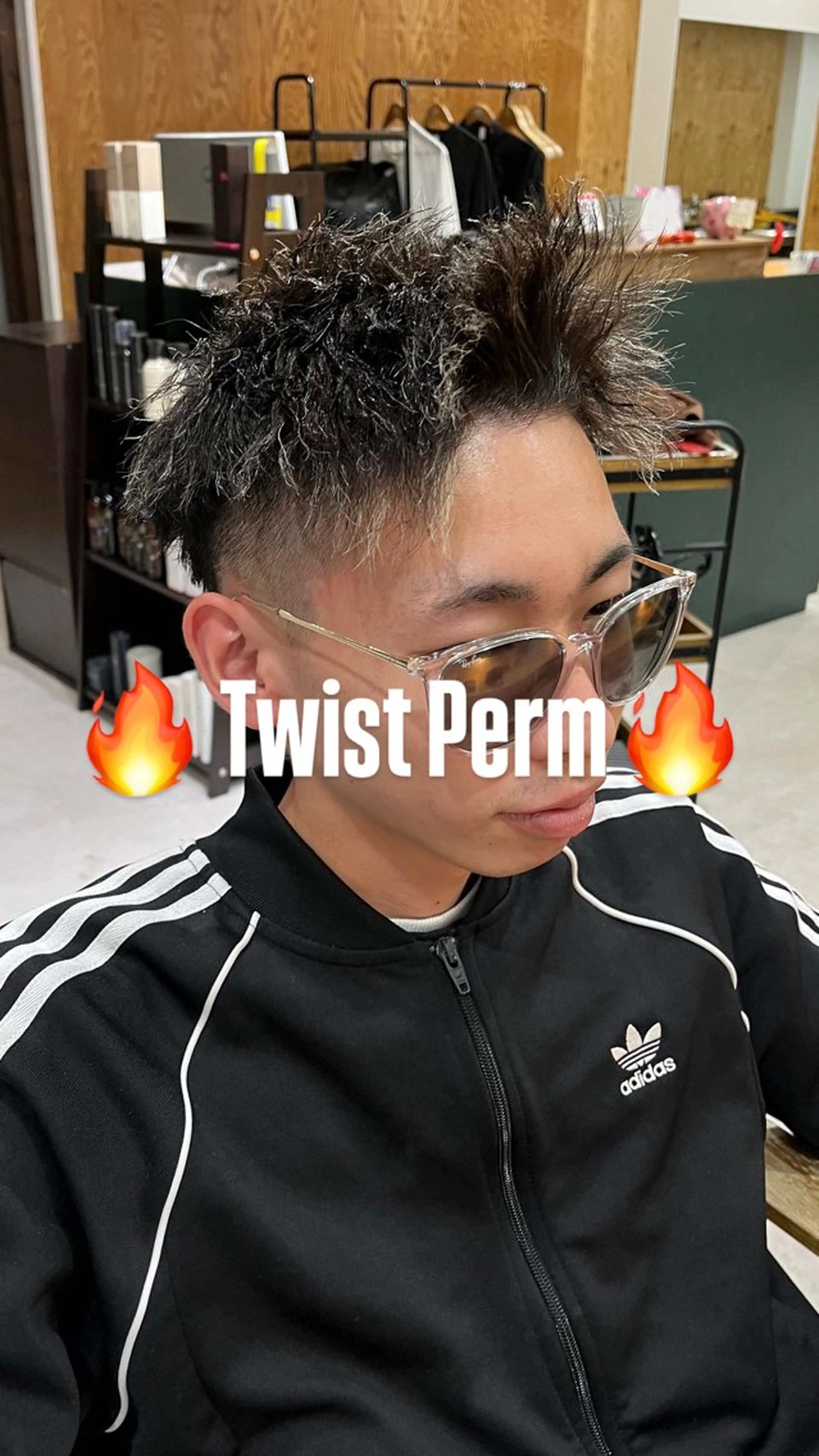 パーマ メンズ メンズパーマ メンズツイストパーマ ツイストパーマ カット パーマ 【メンズパーマ専門】 質感職人/牧野成瀬のヘアスタイル