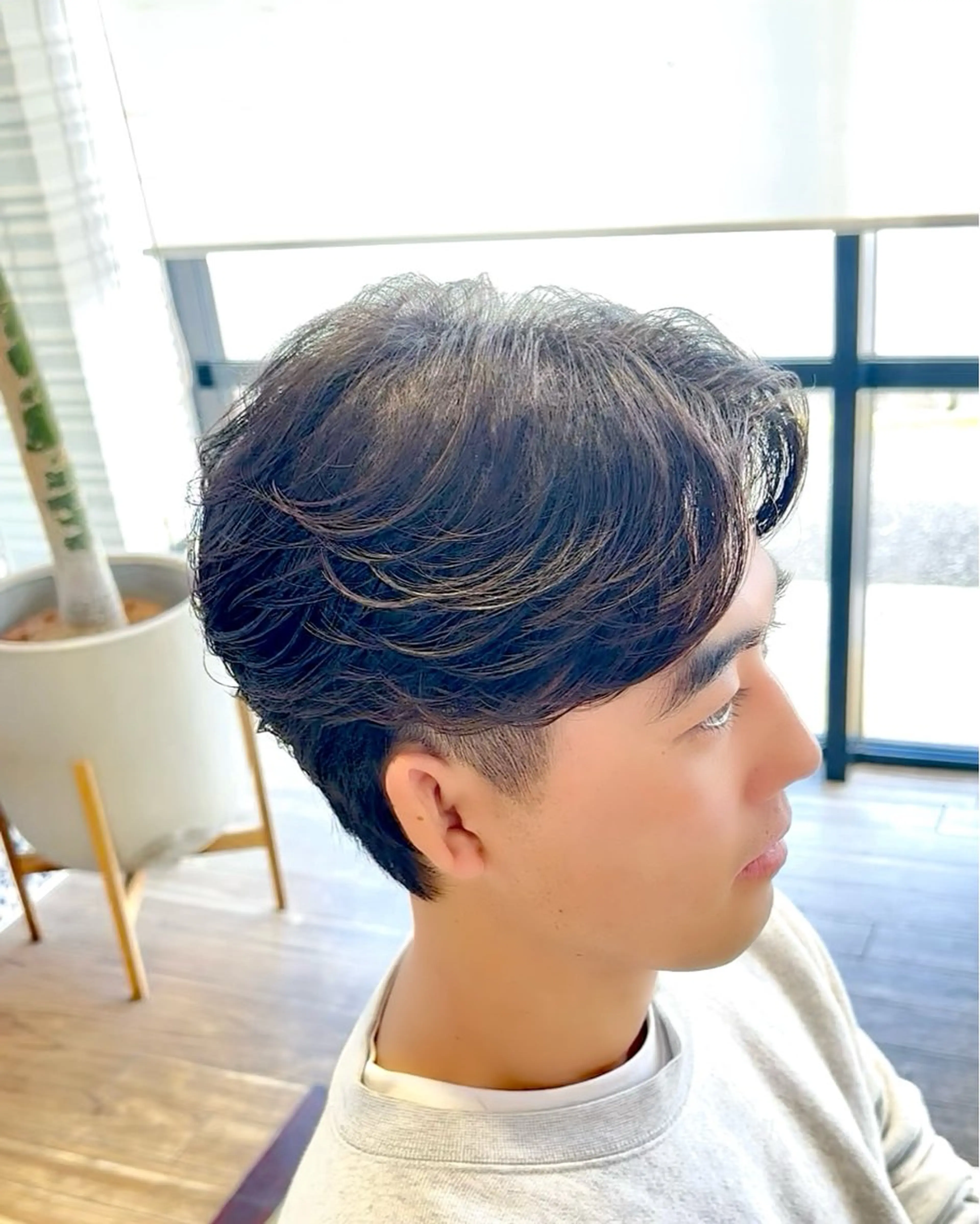 パーマ メンズ フェザーパーマ メンズパーマ カット パーマ 川地 由麿のヘアスタイル