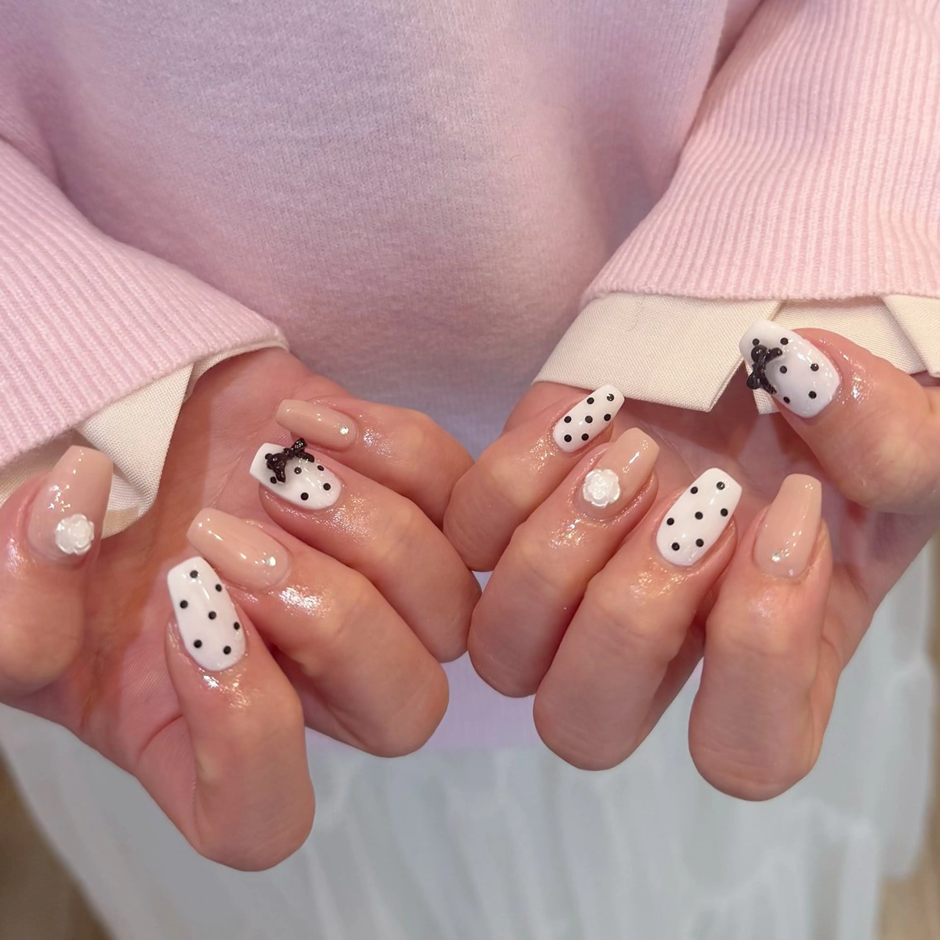 ネイル ハンドネイル シュシュ 🎀 girly nailのネイルデザイン