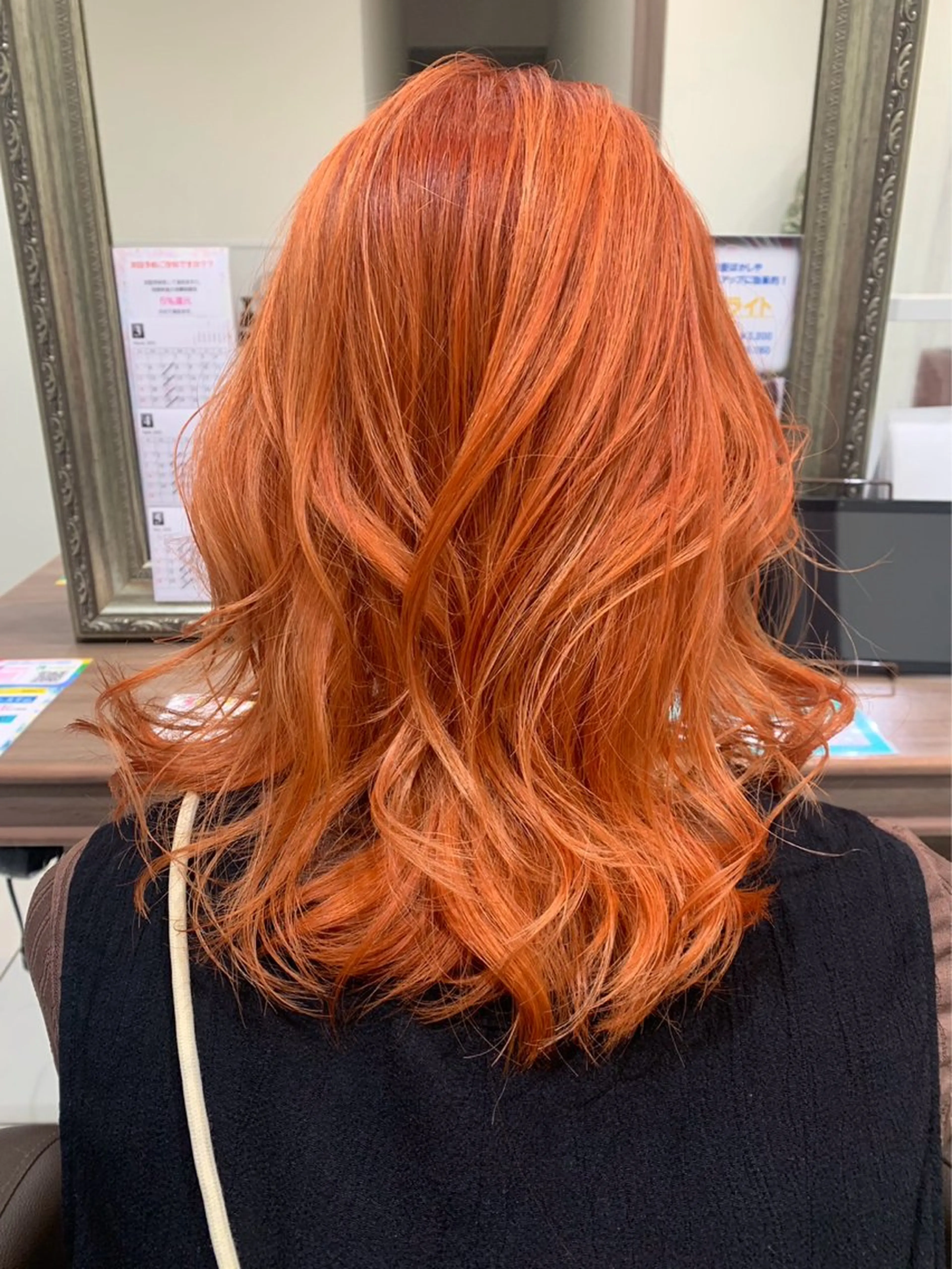 セミロング カラー カット ヘアカラー トリートメント ナチュラル暖色カラー 🤎 佐藤栞のヘアスタイル