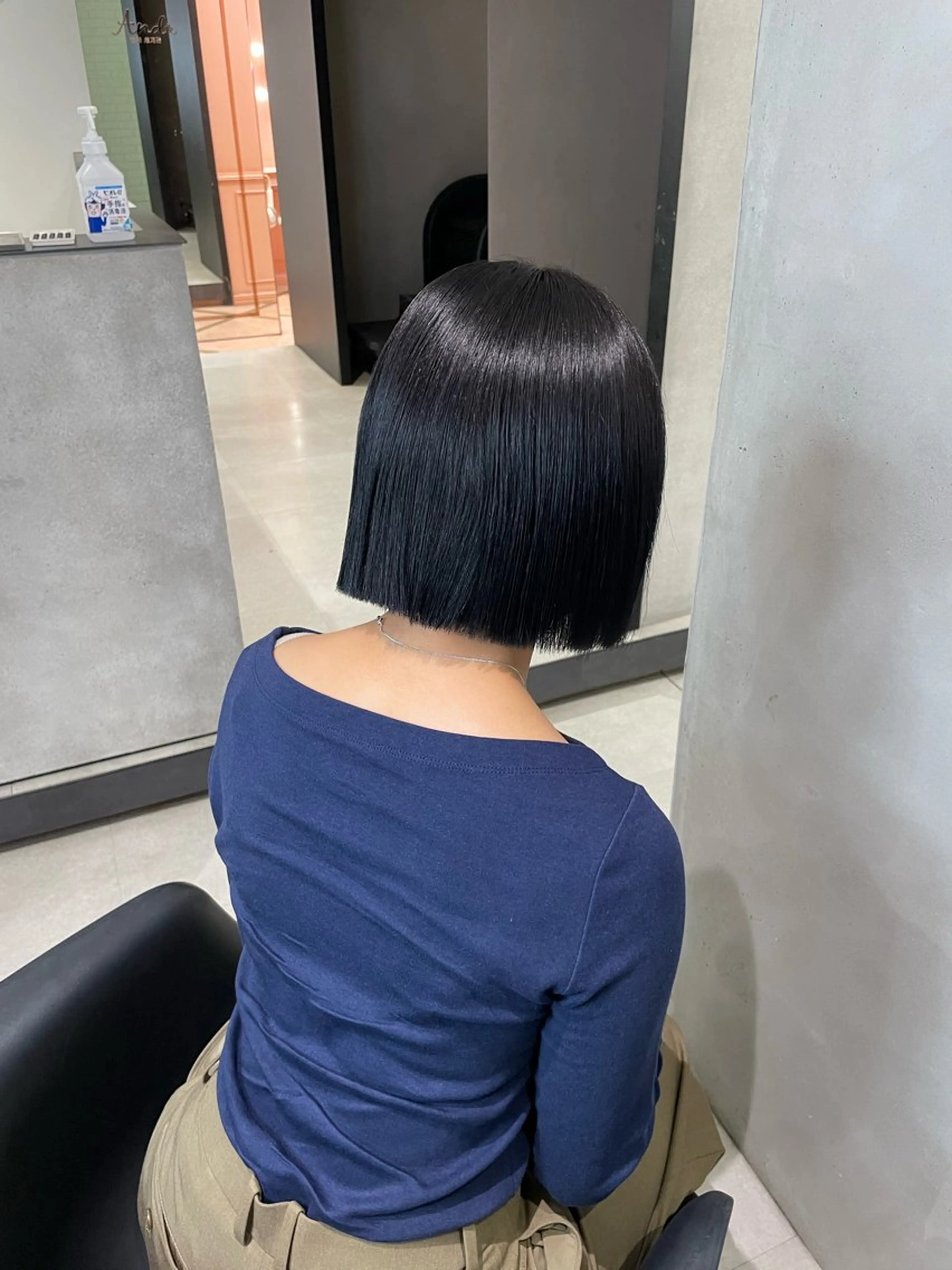 カラー Off-White 大阪所属・offwhite Nano🪩🧡のヘアスタイル