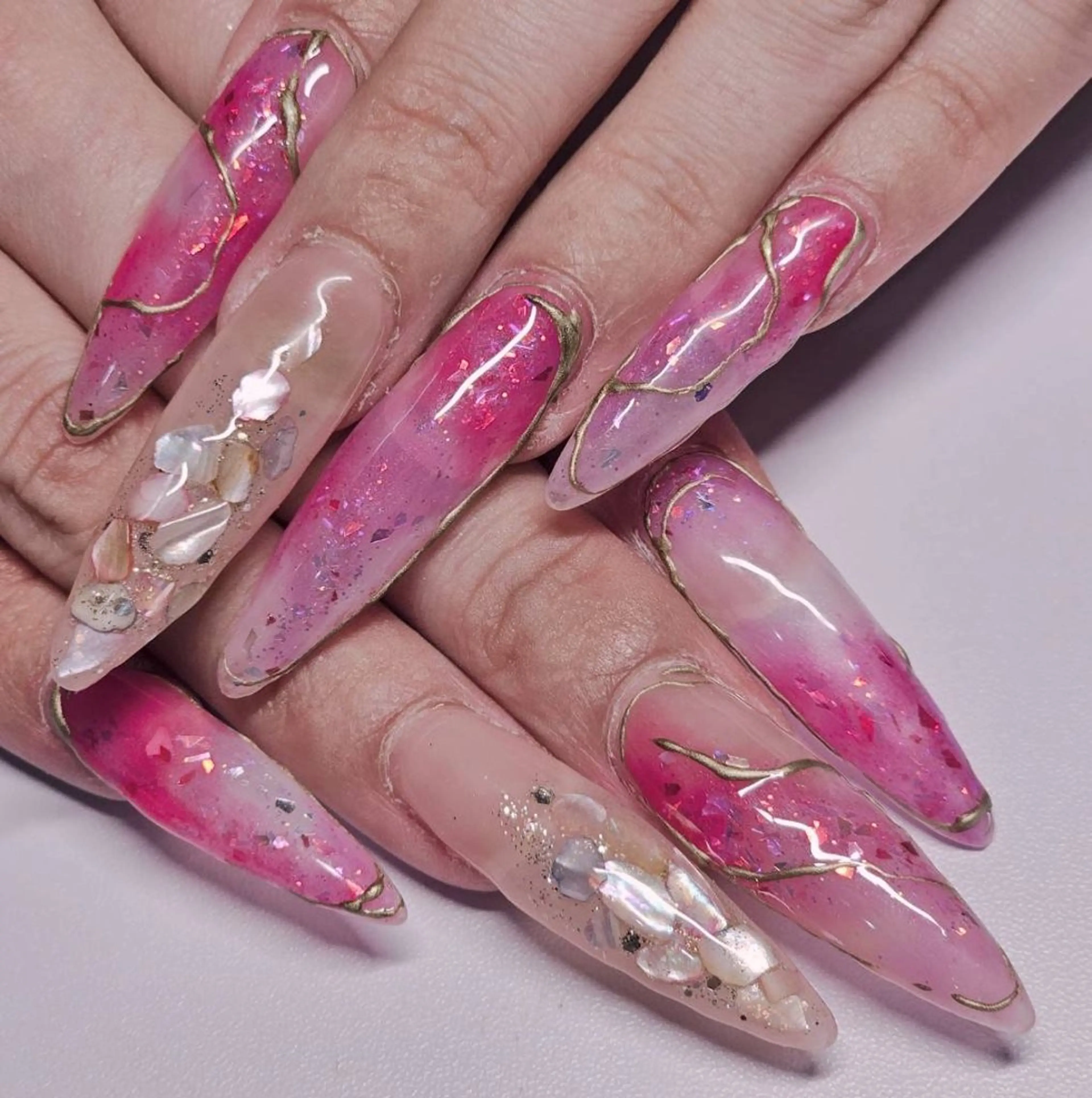 ネイル アートネイル ピンク パープル 夏ネイル ホワイト ハンドネイル よしだ ひろきのネイルデザイン