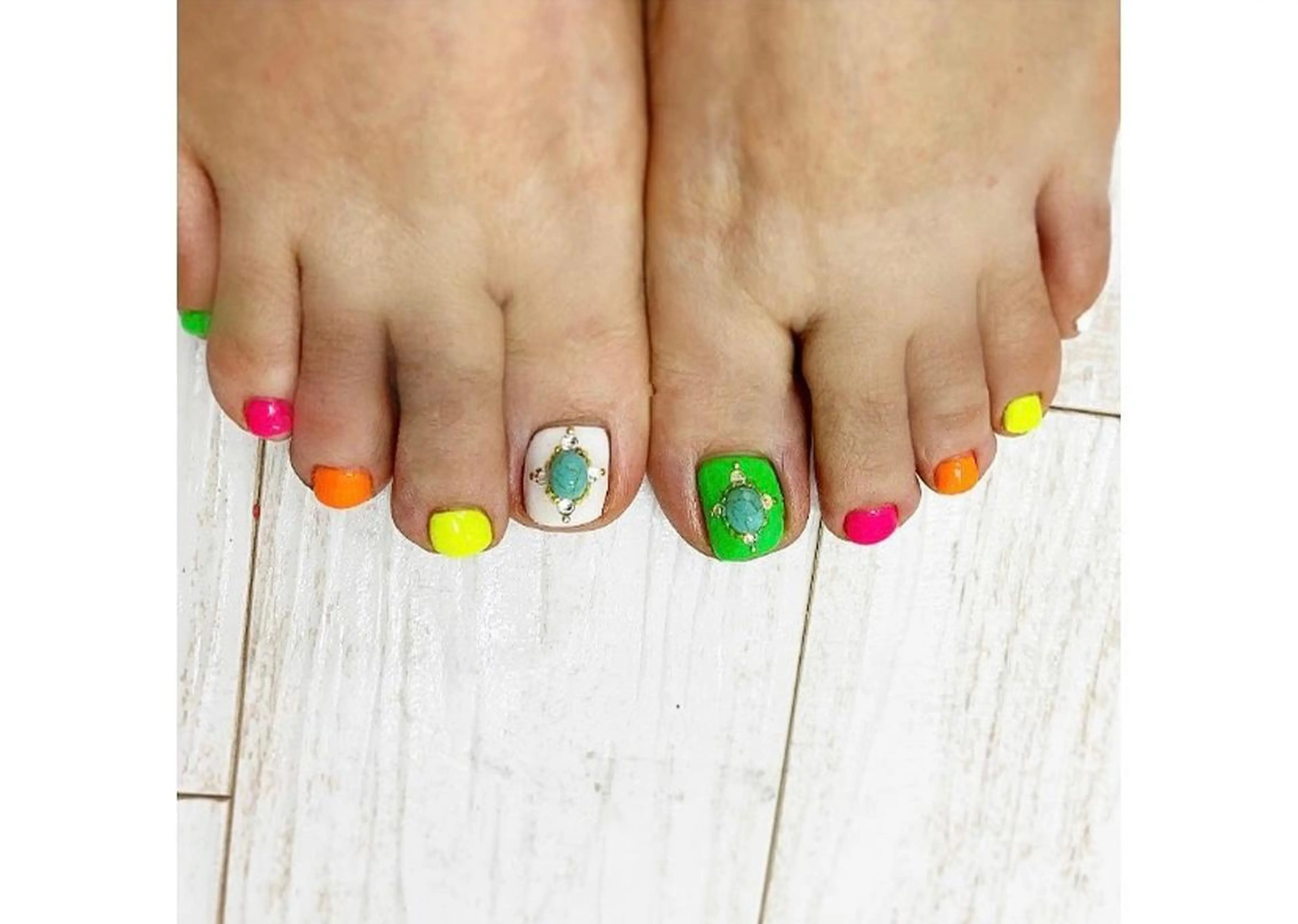 ネイル ストーンネイル Hair＆Esthe＆Nail　Garden所属・Garden Takeuchiのネイルデザイン