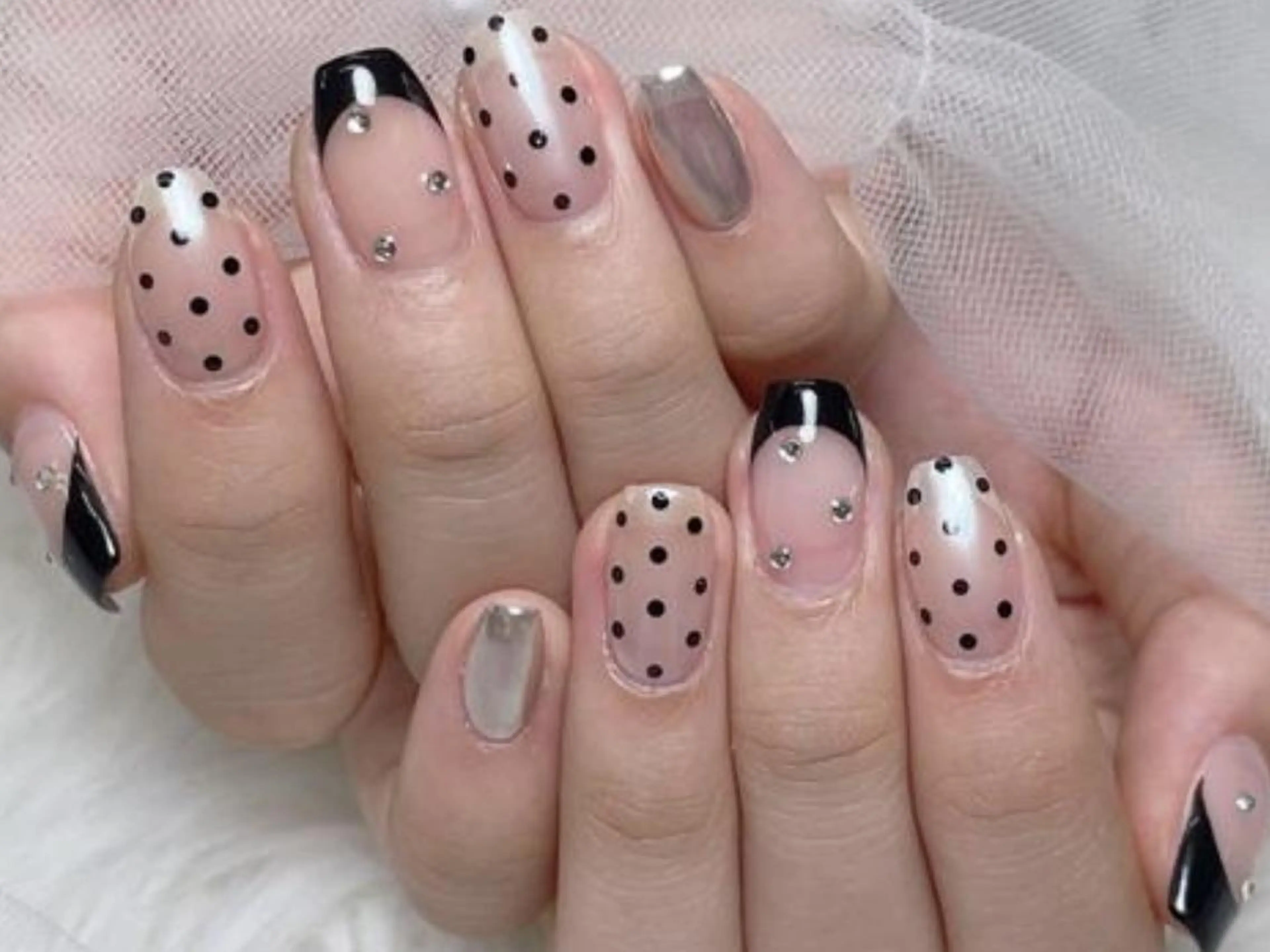 メンズ ネイル アートネイル フレンチネイル ジェルネイル キラキラネイル パラジェル ハンドネイル フットネイル Bloom kabukiのネイルデザイン