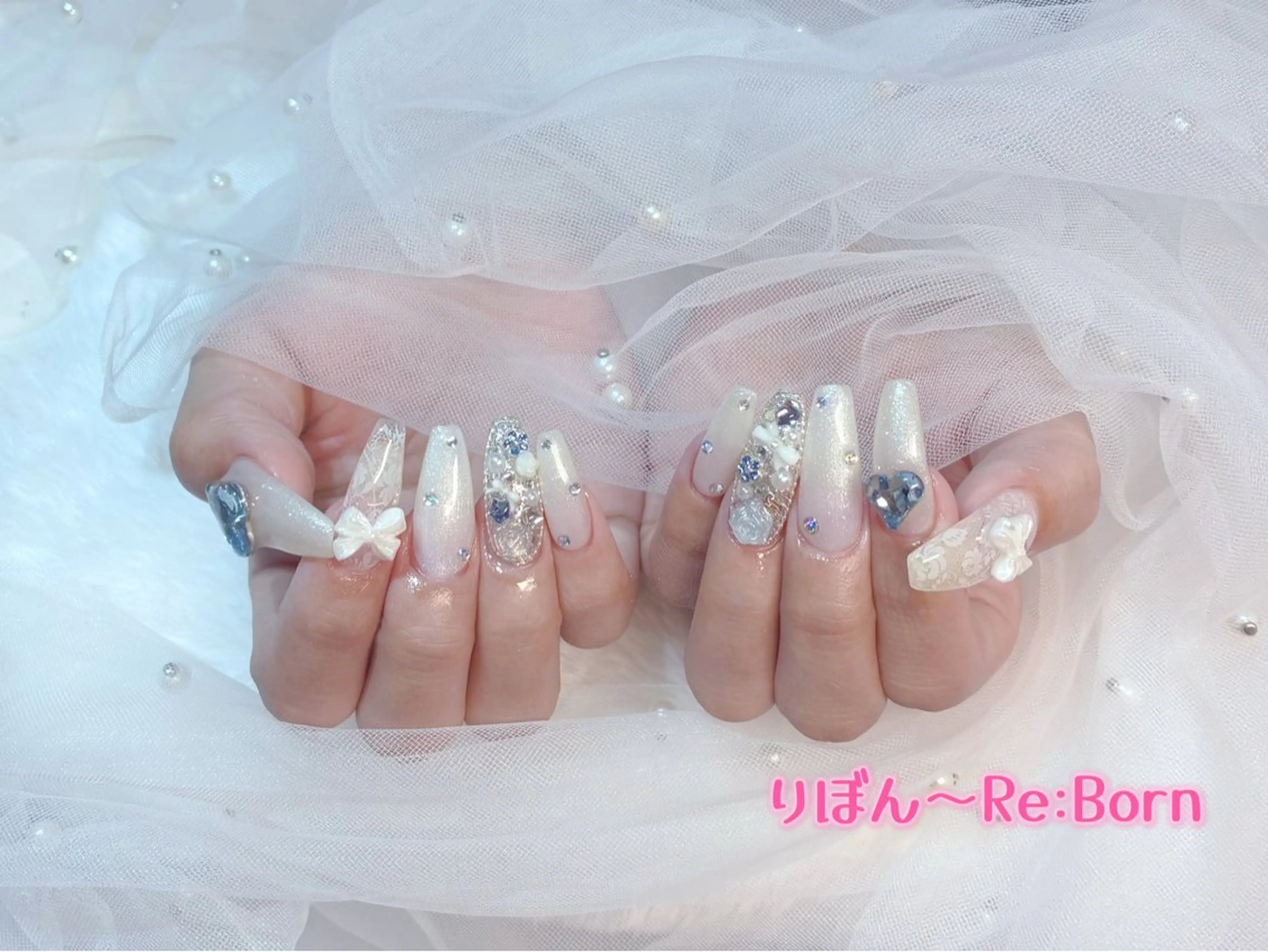 セミロング ハンドネイル りぼん Re:Bonrのネイルデザイン