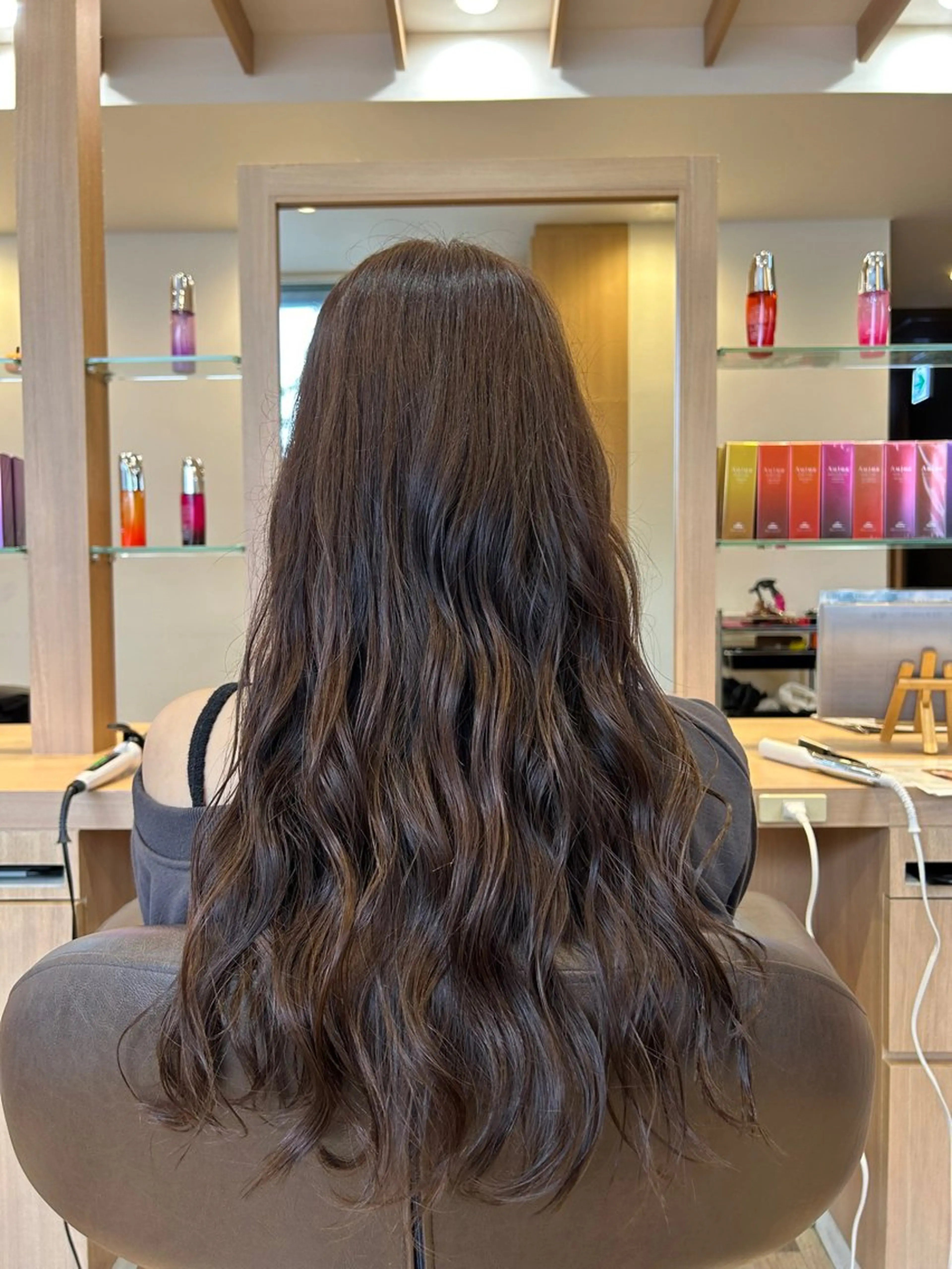 ロング カラー グレージュ Dali 新さっぽろ店所属・前川 紗のヘアスタイル