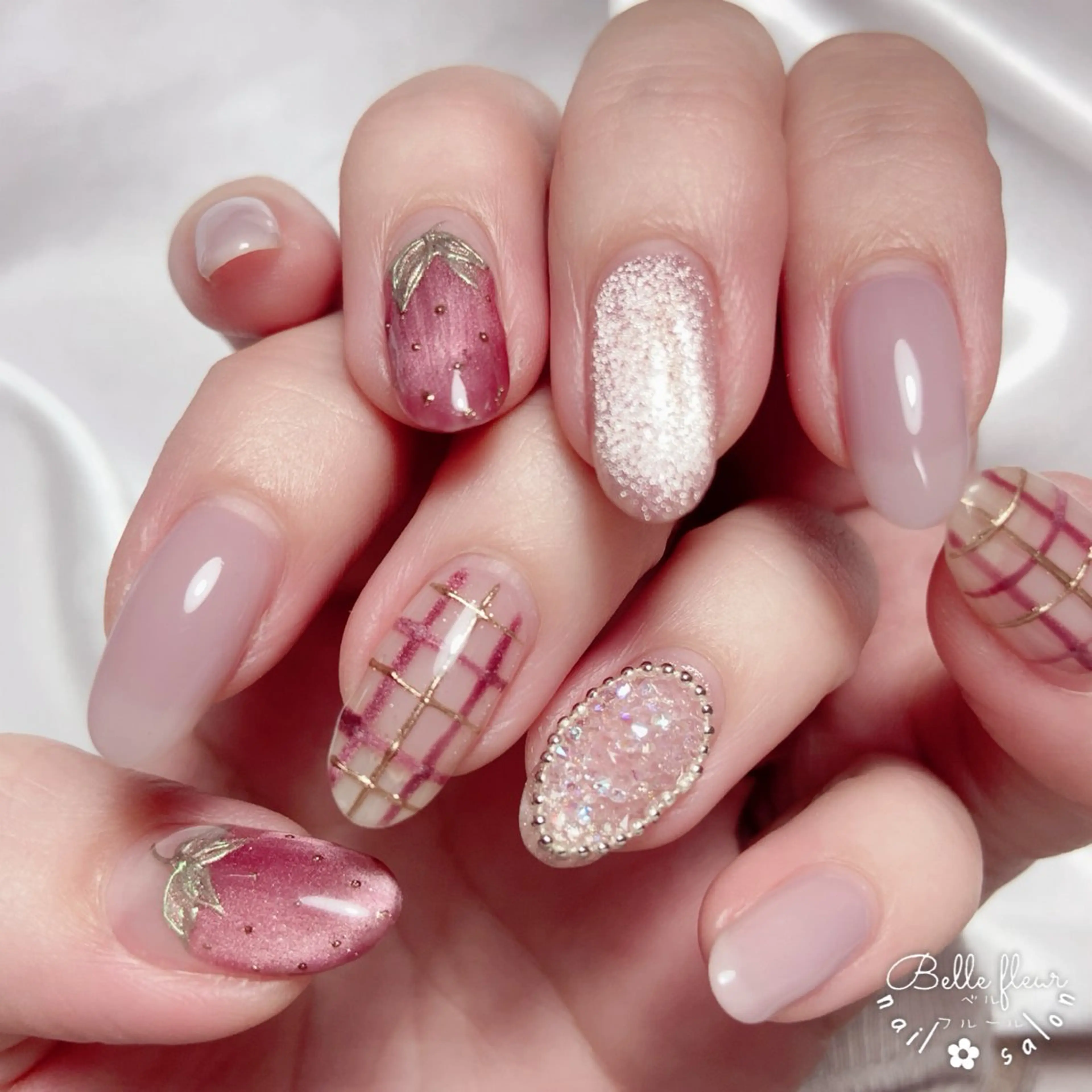 ネイル グリーン ﾈｲﾙｻﾛﾝ Bellefleurのネイルデザイン