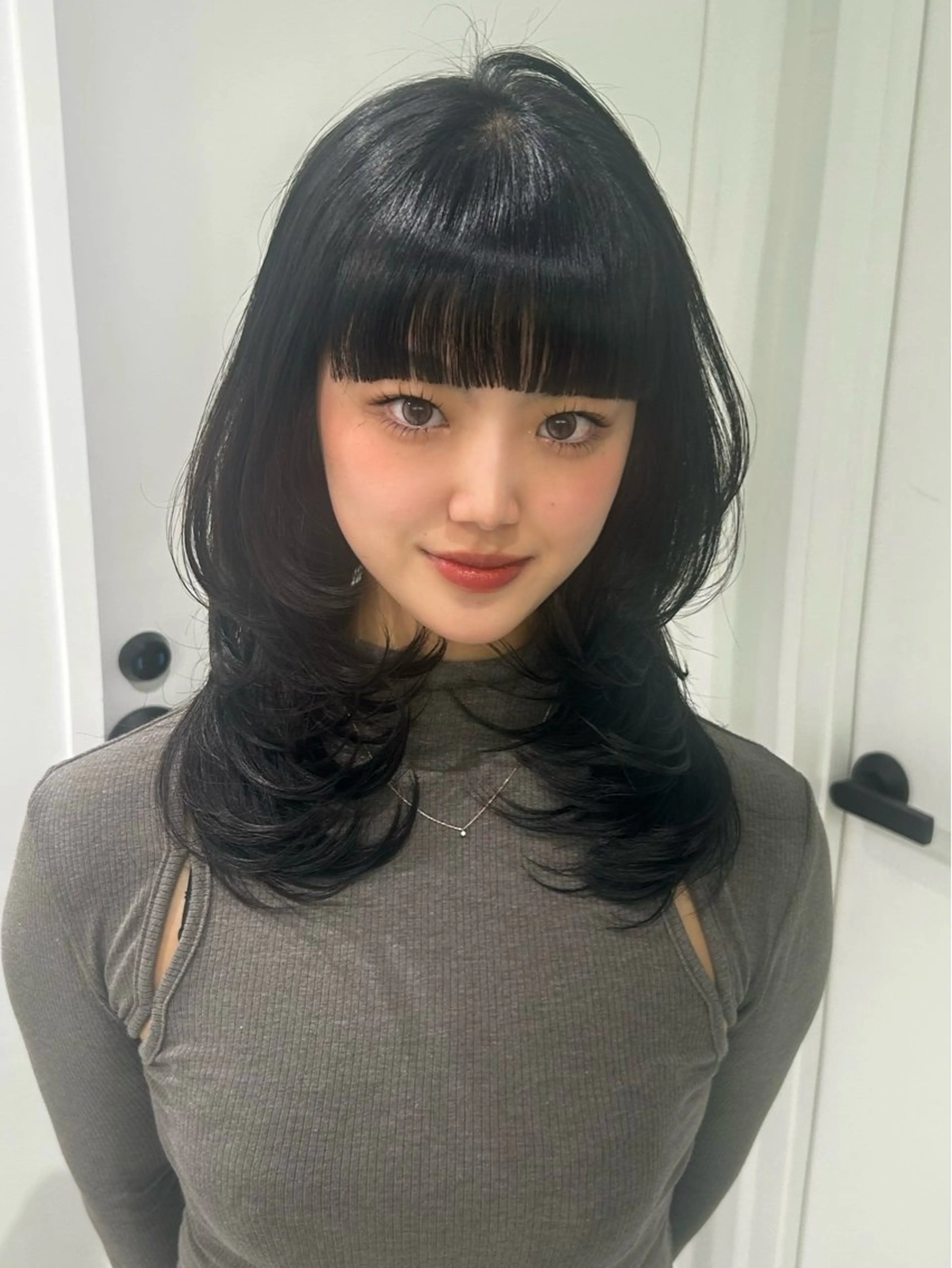 ロング レイヤー／マツエク 💋𝑨𝑵𝑵𝑨のヘアスタイル