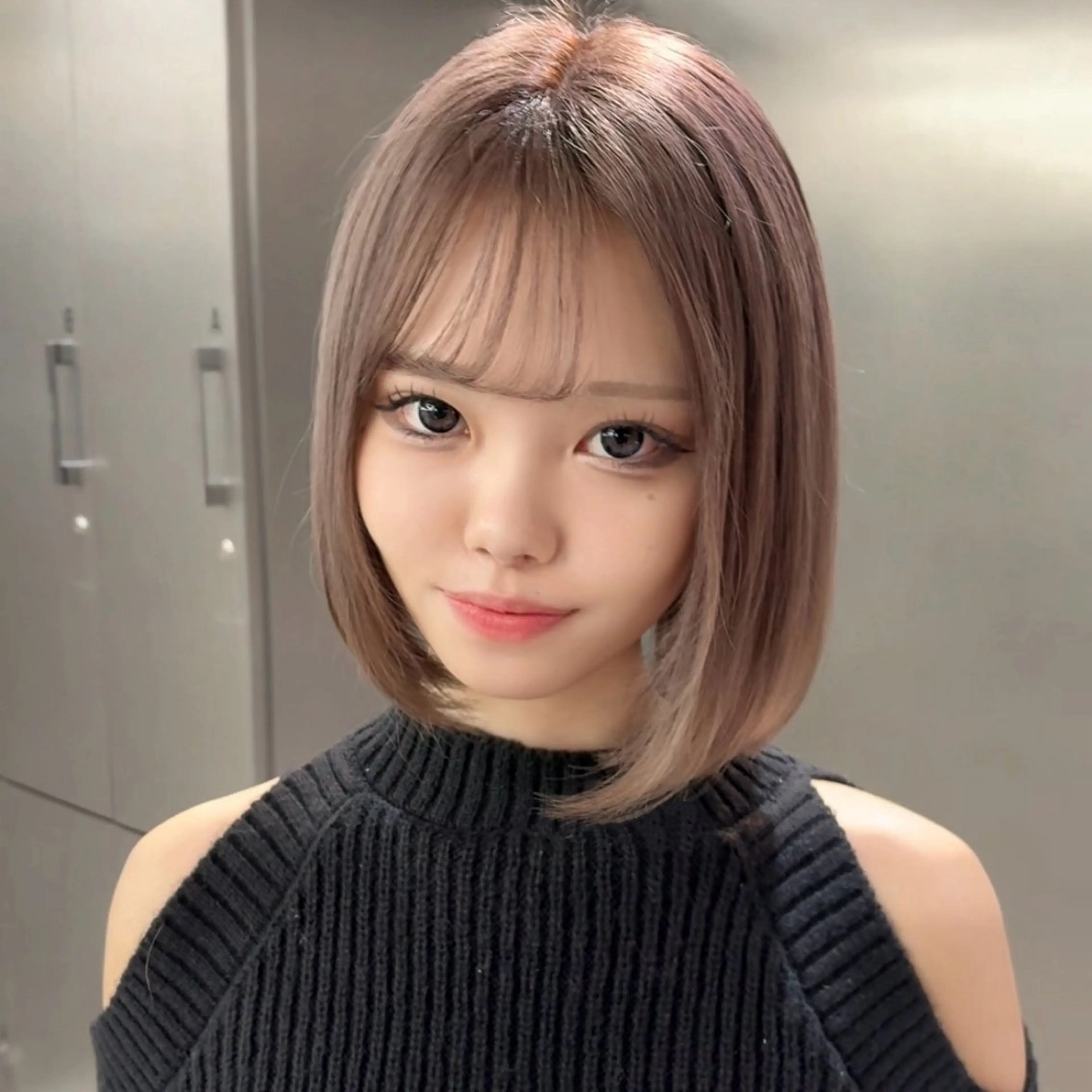 ショート カラー 🤍Suzuka🤍 ハイトーン/ブリーチのヘアスタイル