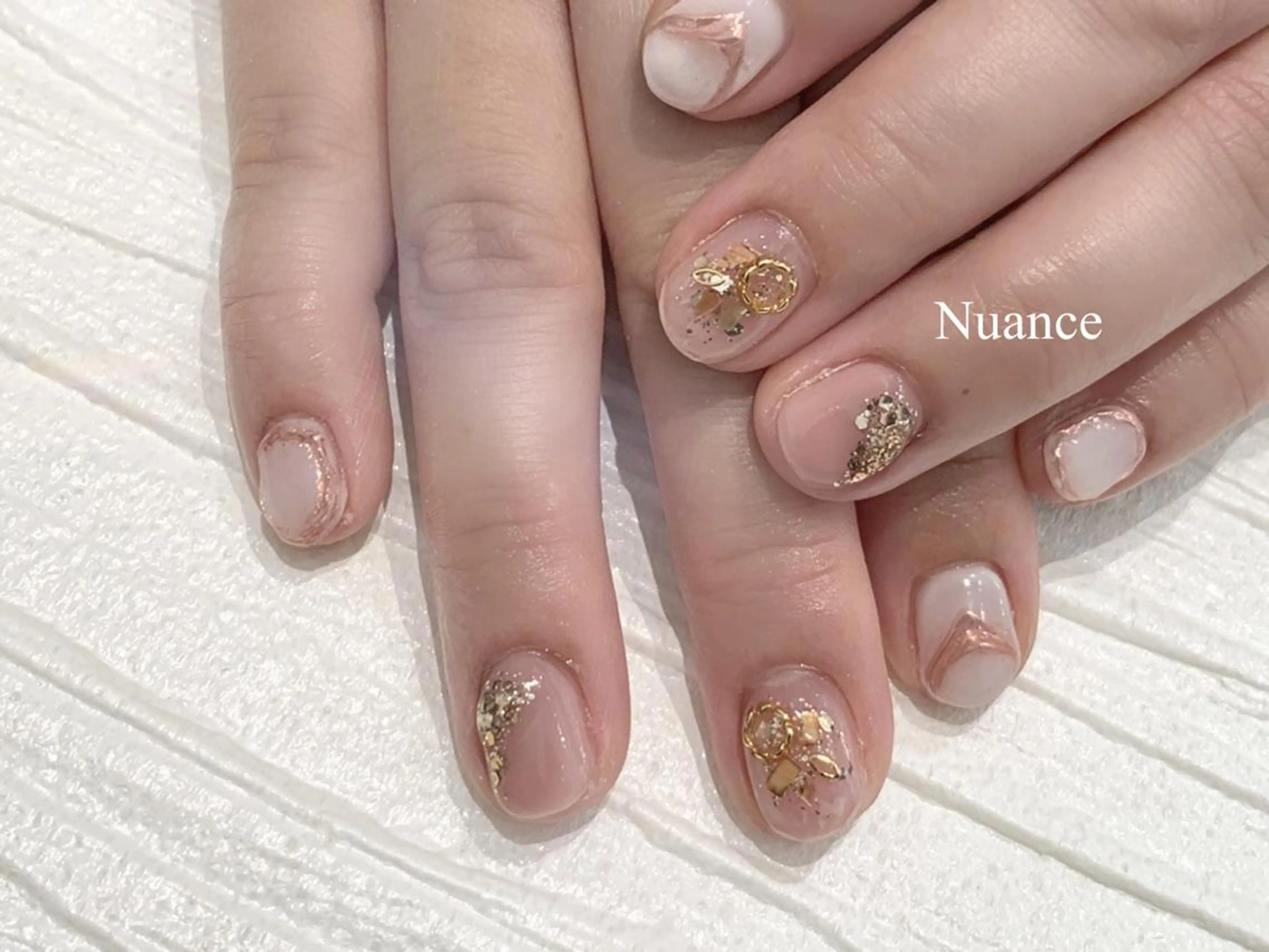 ショート m kaori𓃟のネイルデザイン