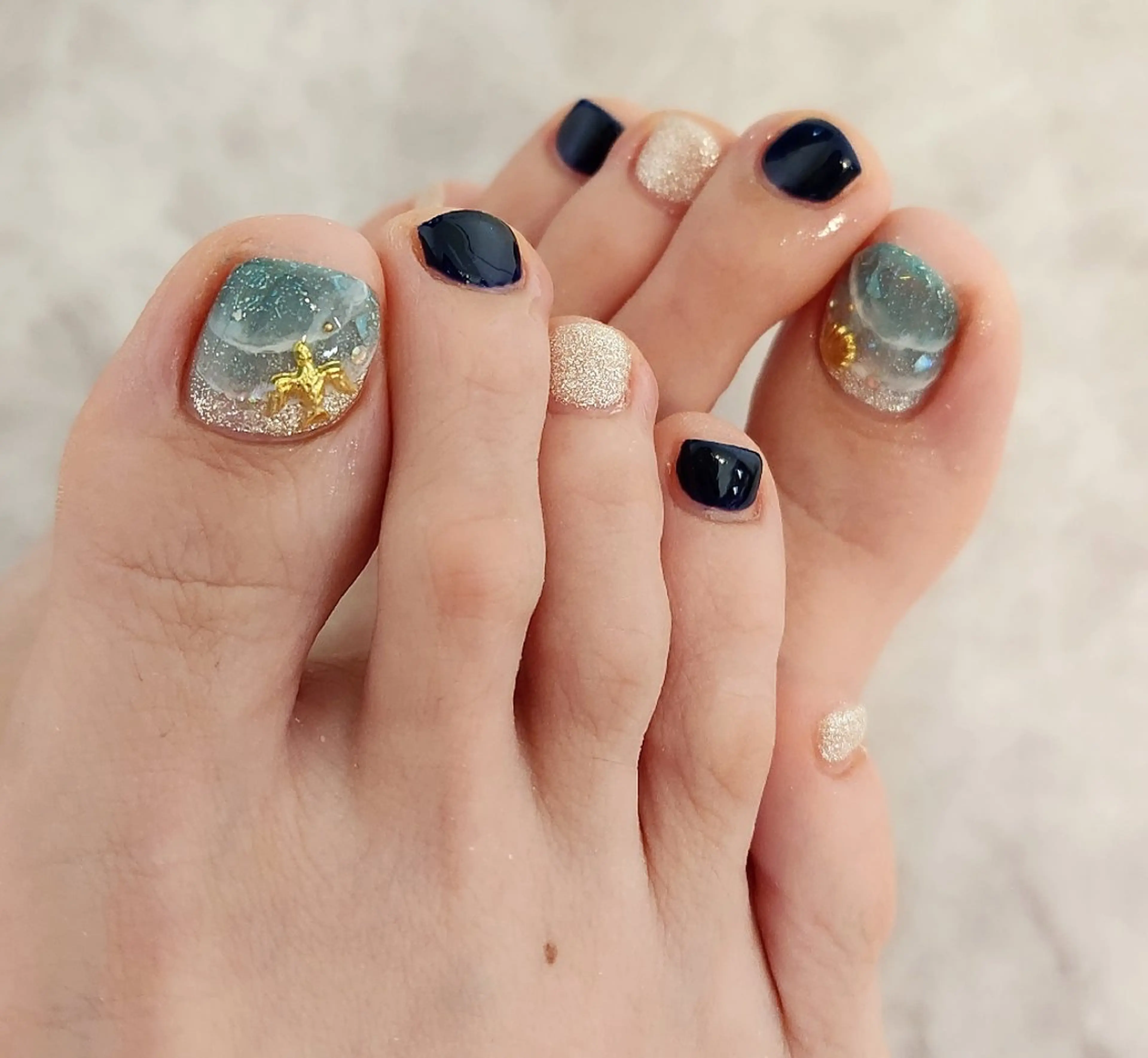 ネイル フットネイル I.プライベートネイルサロン所属・I.プライベート ネイルサロンの眉毛・アイブロウイメージ