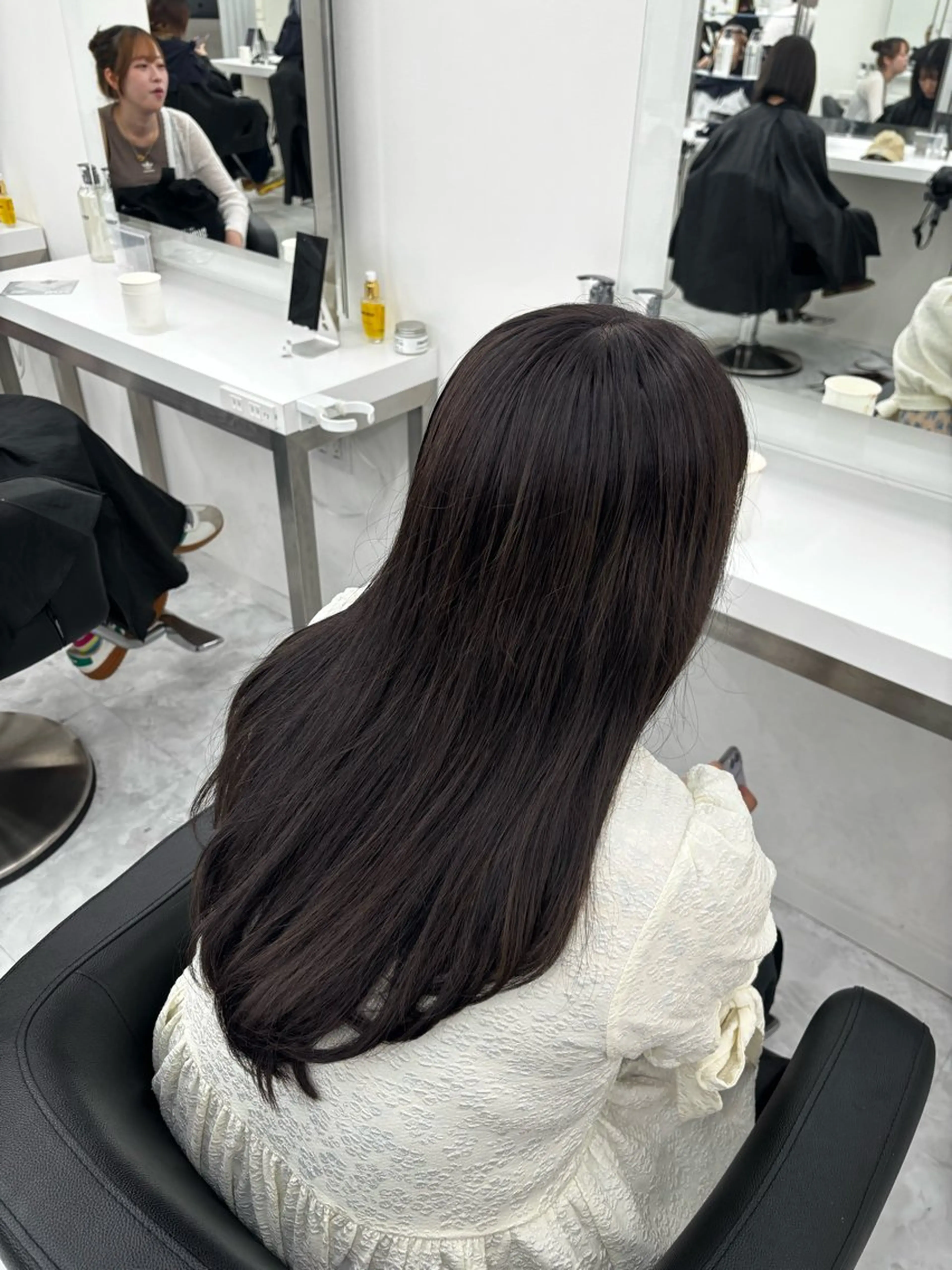ロング HINAKO🩵 寒色カラー🪽のヘアスタイル