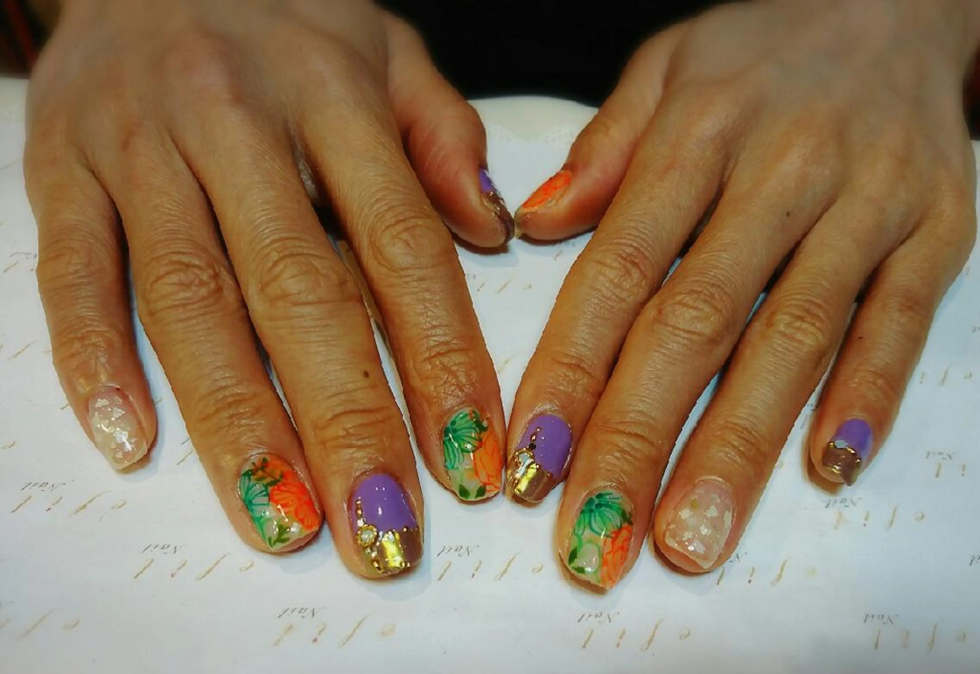 ネイル ミラーネイル 持ち込み みー shakushiroのネイルデザイン