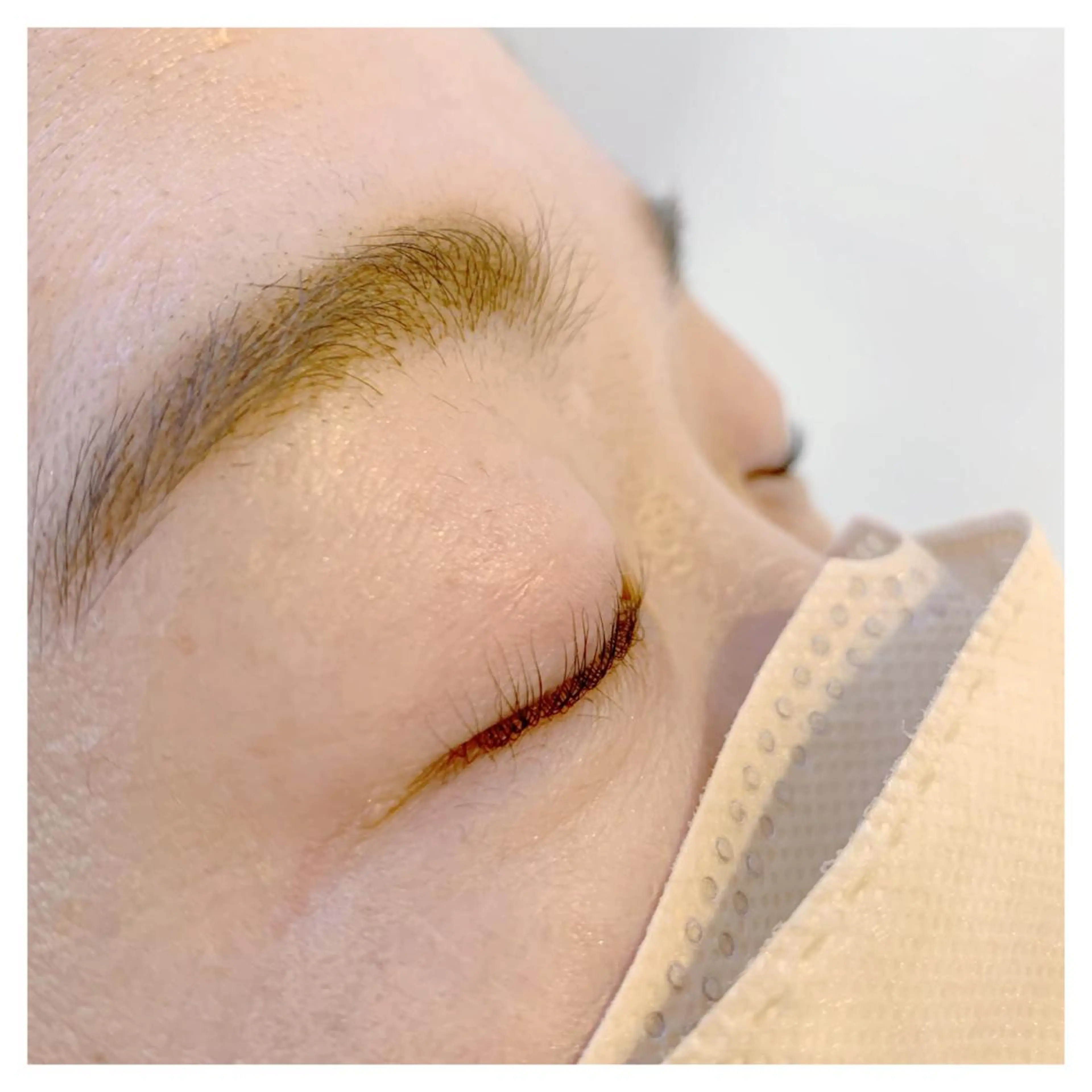 マツエク・マツパ パリジェンヌラッシュリフト ハーブピーリング専門EMILUCA藤沢所属・ハーブピーリング /KAEDEのエステ・リラクイメージ