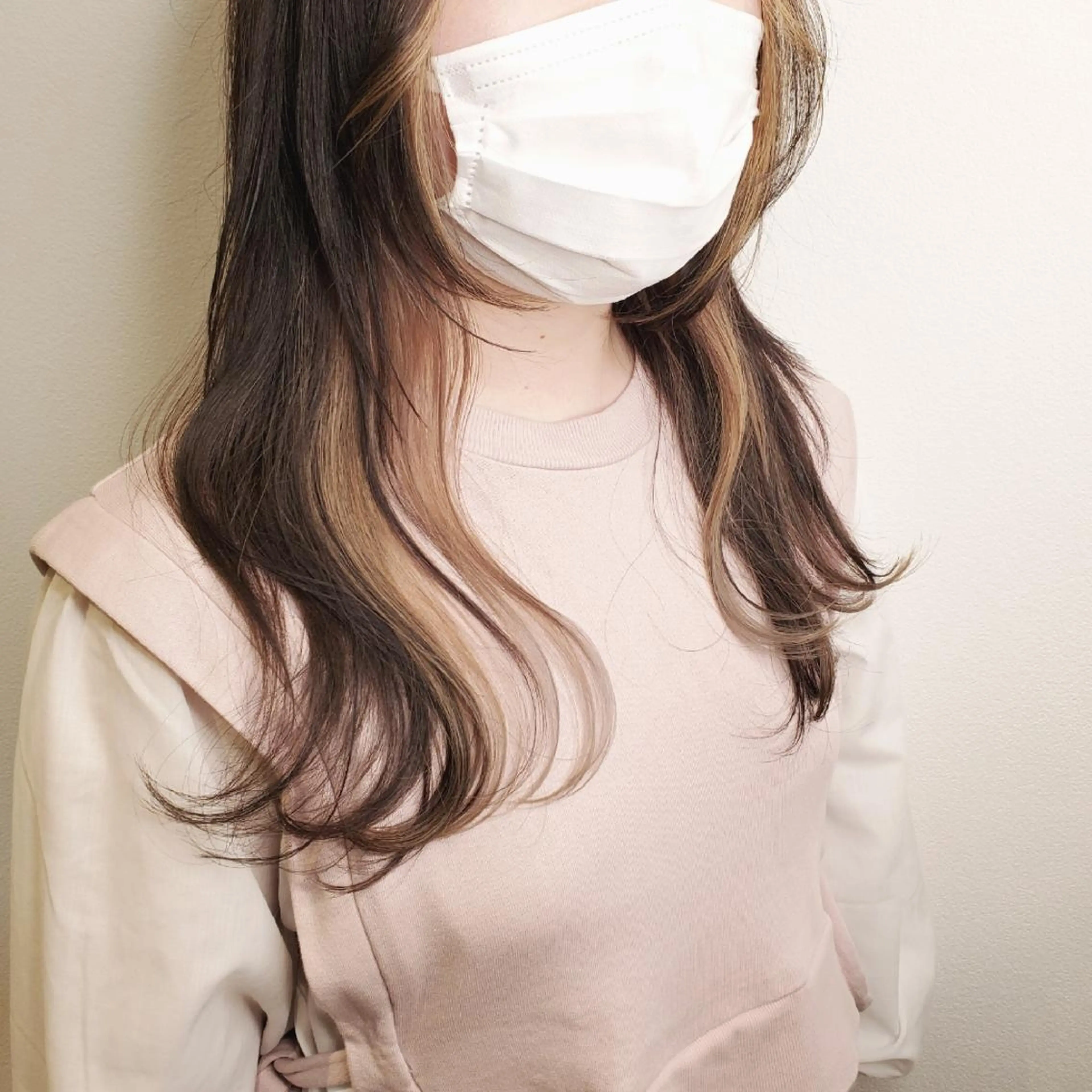 セミロング カラー ミストバング  フェイスフレーミング インナーカラー ヘアカラー トリートメント レイヤーカット/ ウルフカット/大橋 のヘアスタイル