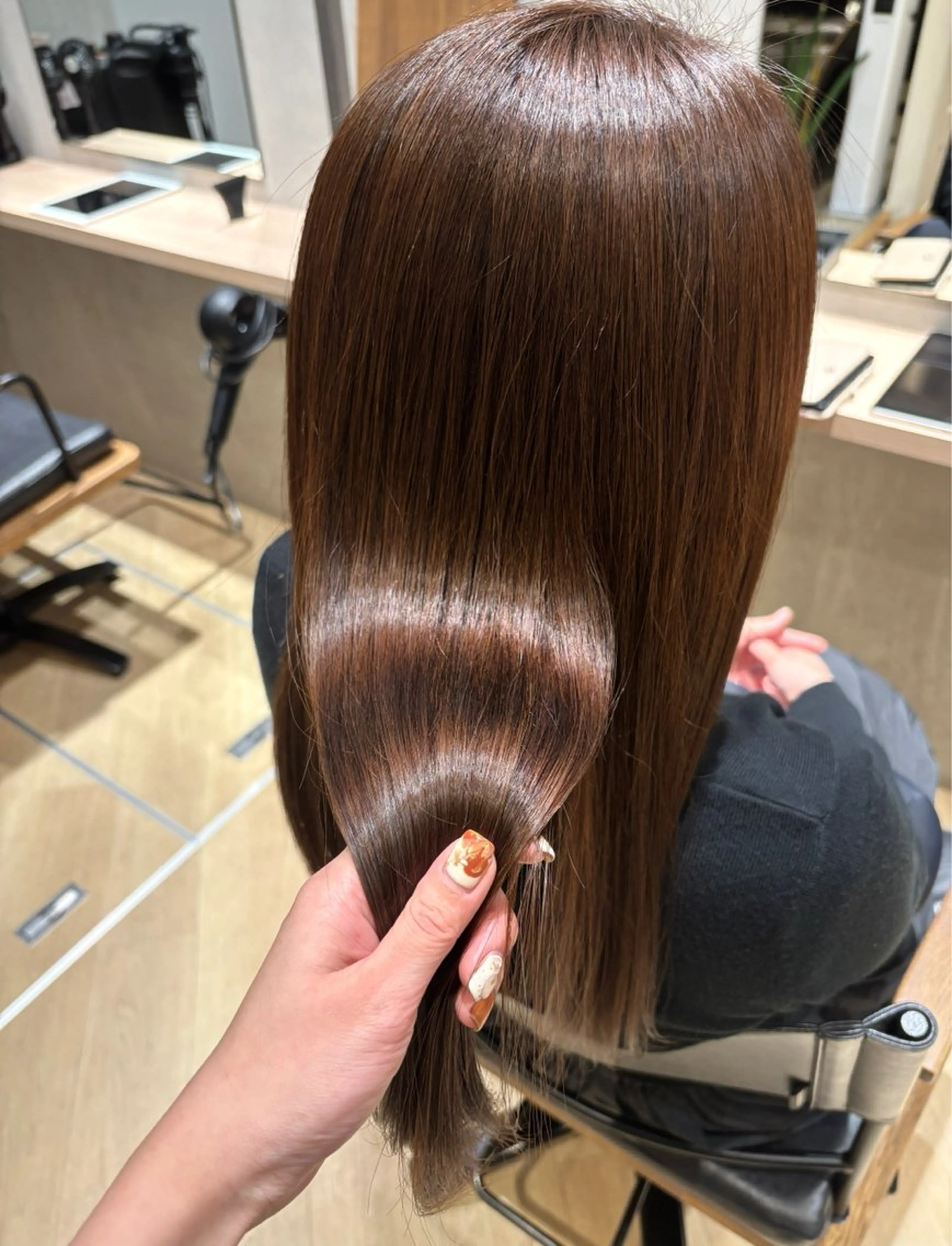 カラー BELLA所属・井上 紗和のヘアスタイル