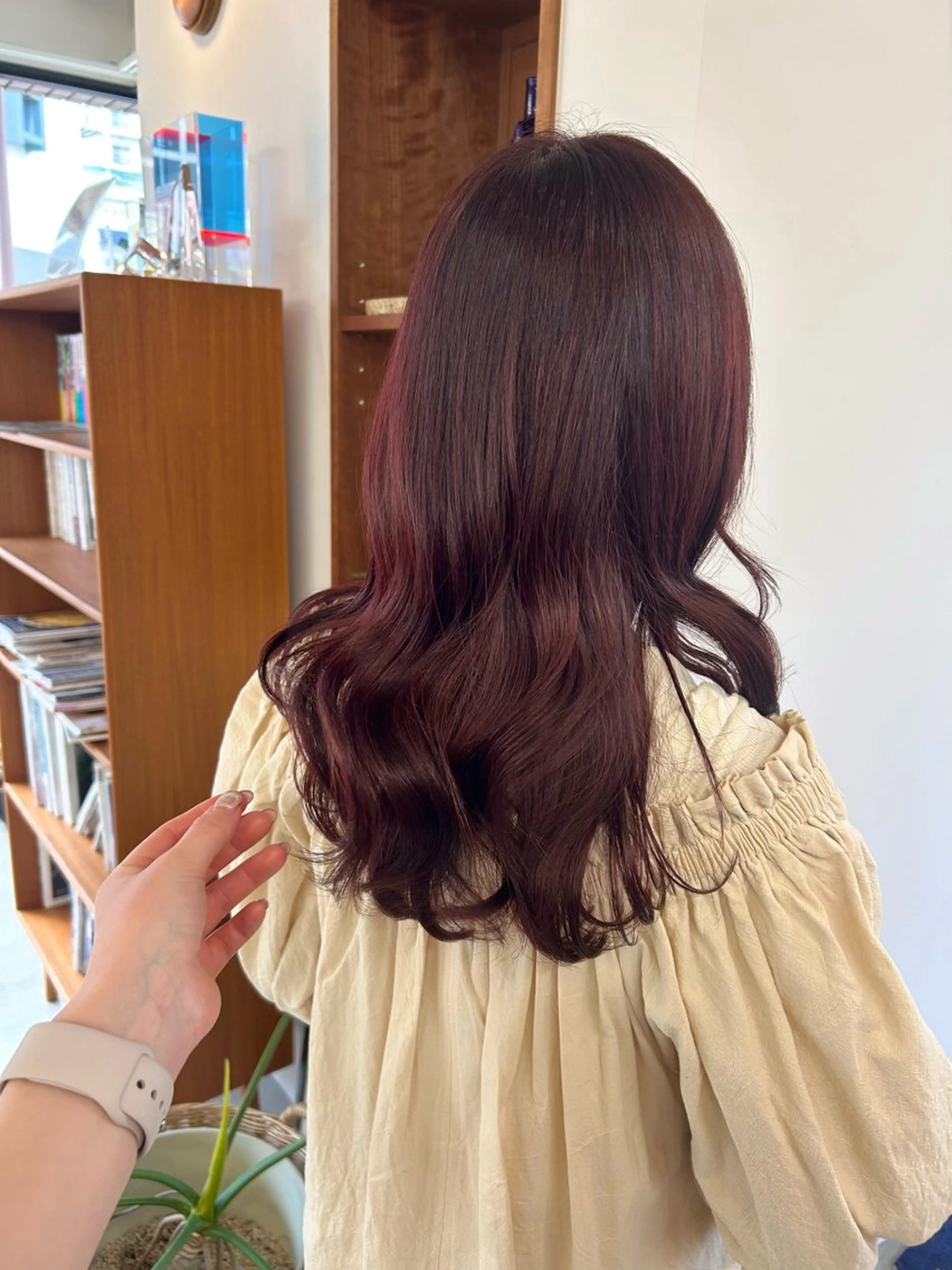 セミロング カラー 藤原 あかりのヘアスタイル
