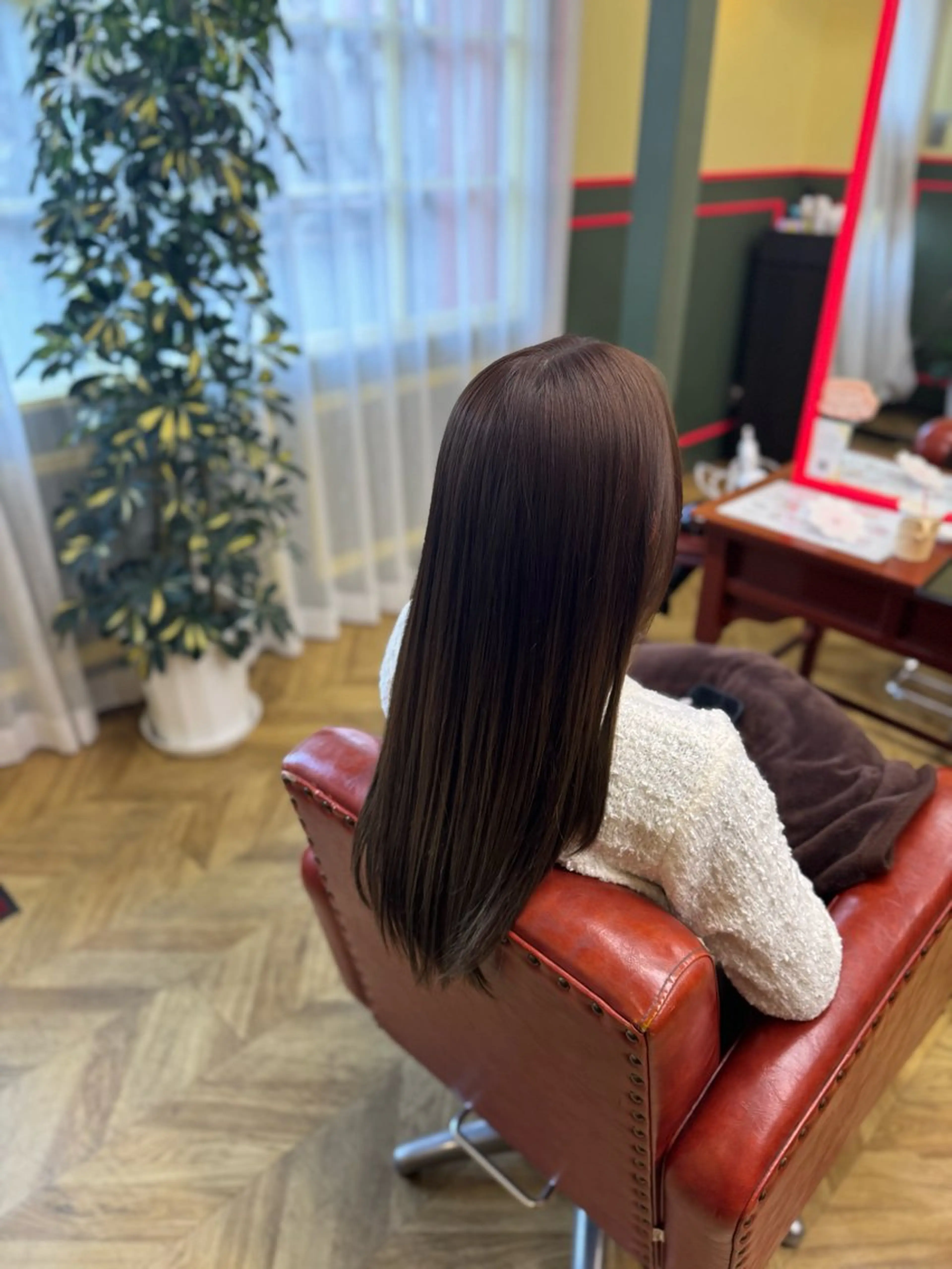 ロング カラー ヘアカラー トリートメント cureK所属・米倉 麻衣のヘアスタイル