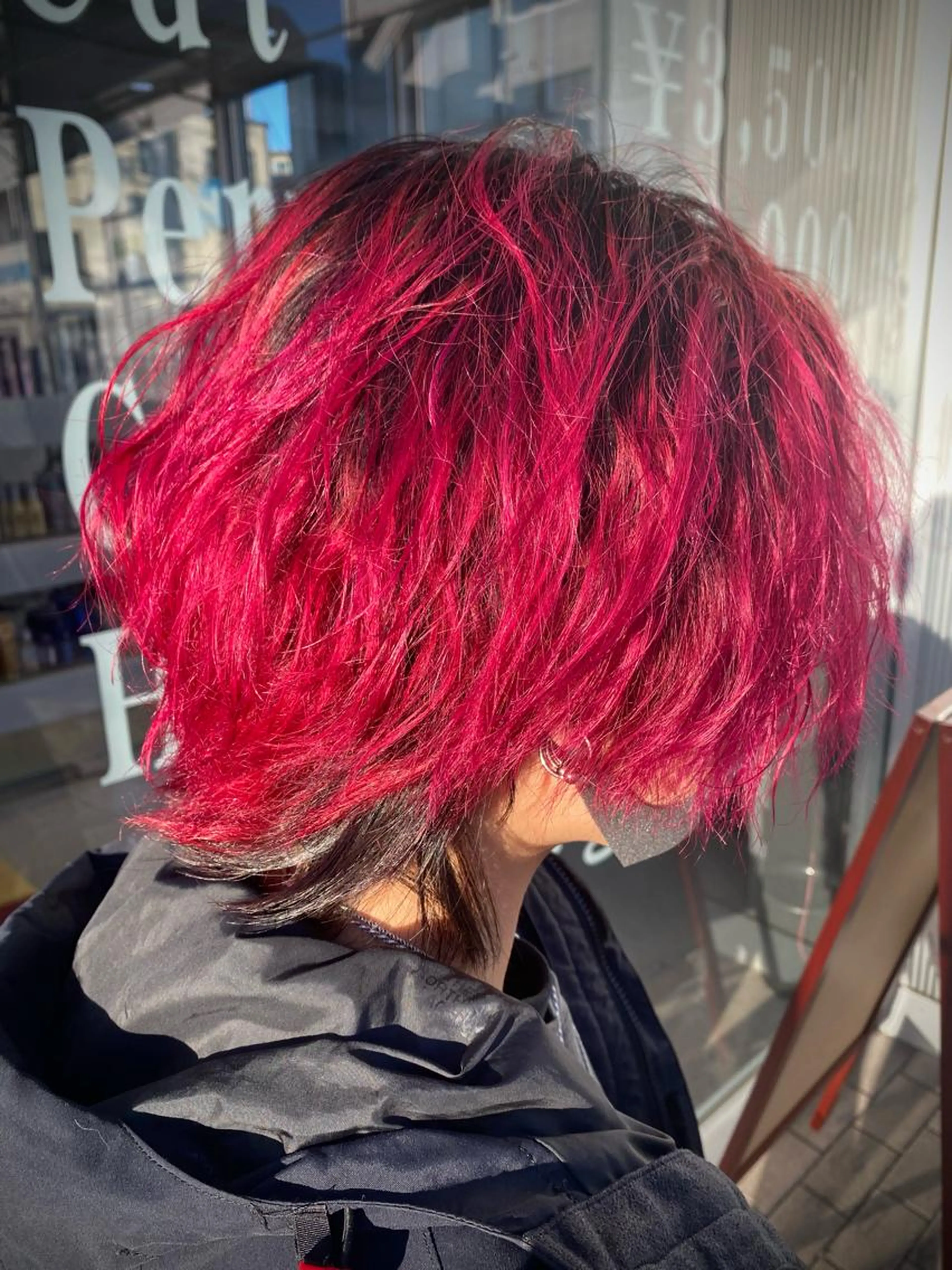 ブリーチ🌼+❤️🔥派手髪ワンカラー❤️🔥+カットの写真