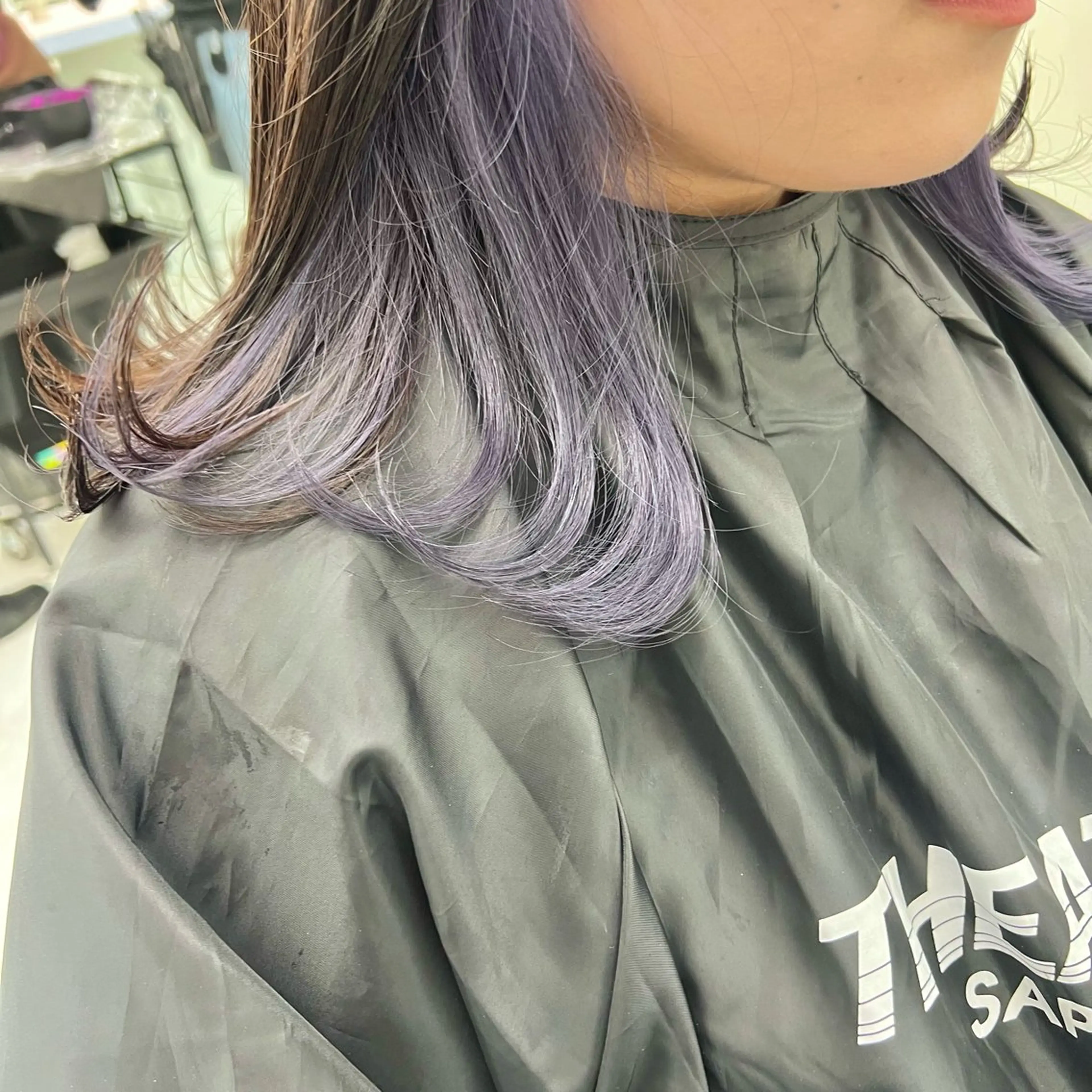 ミディアム カラー カット 縮毛矯正 韓国スタイル🇰🇷 トレンドレイヤー🪡のヘアスタイル