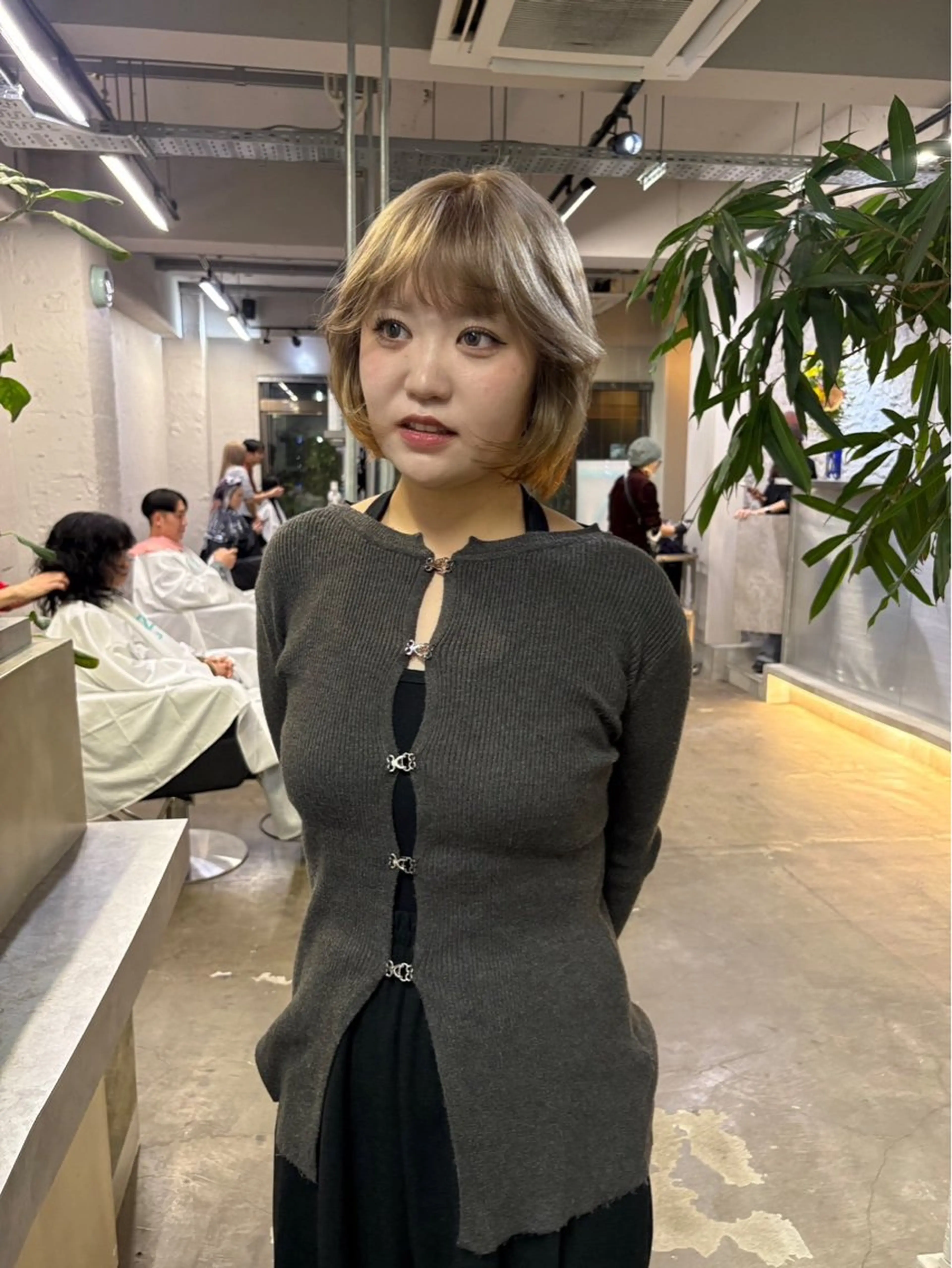 カラー ヘアカラー ハイトーン レイヤー🎀meiのヘアスタイル