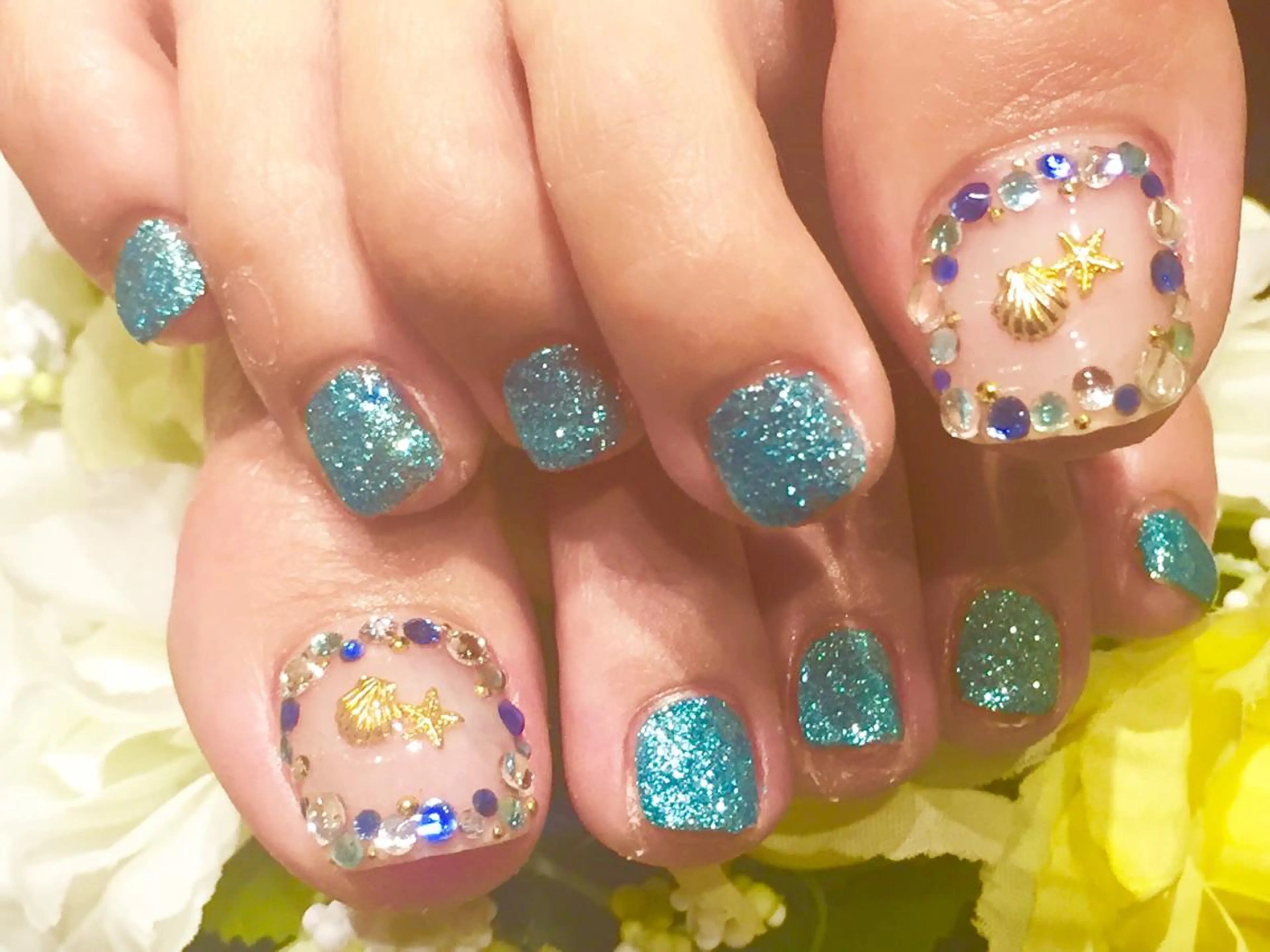 ネイル Nest 三田のマツエク・マツパデザイン