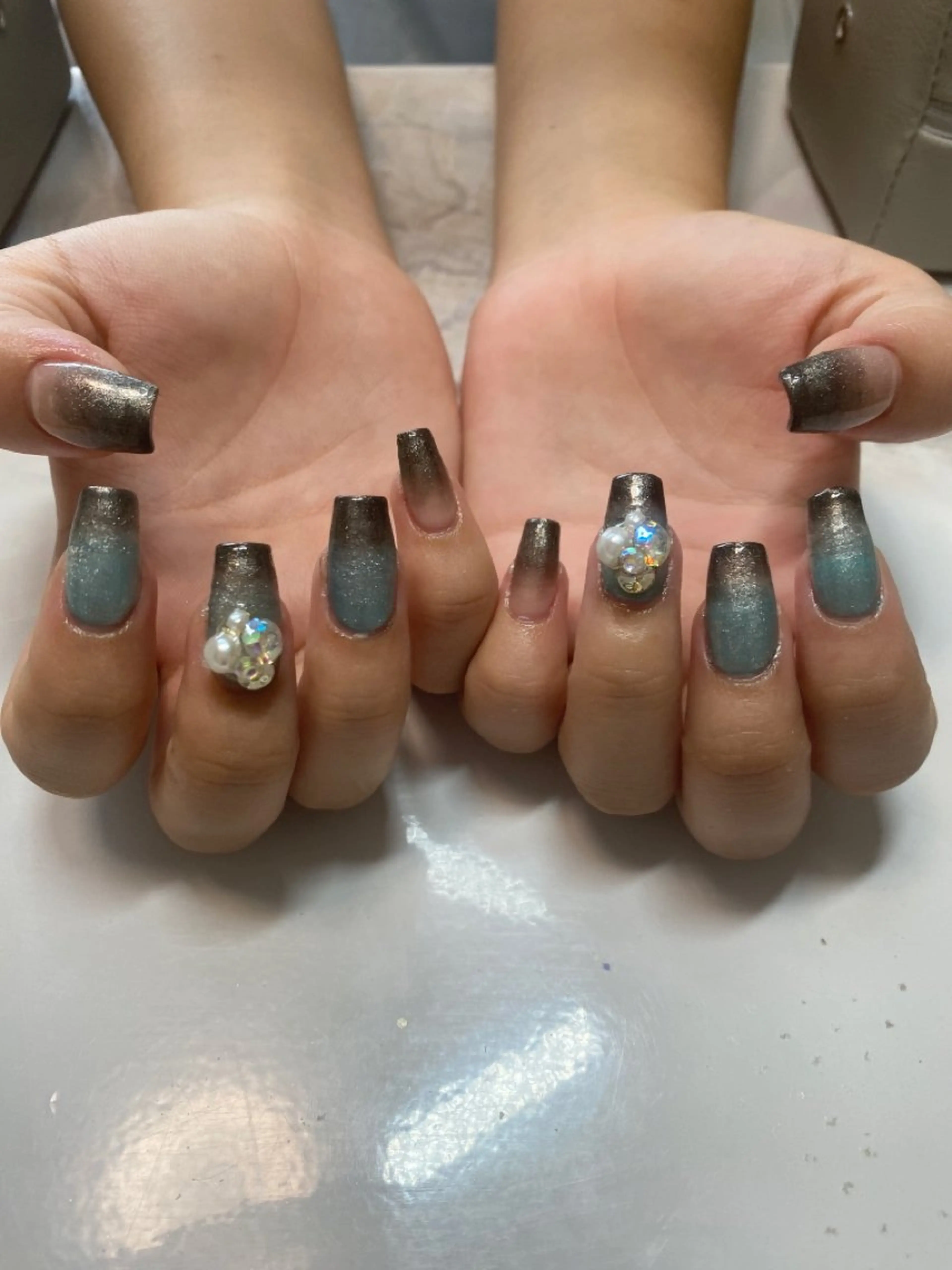 ネイル ハンドネイル N. AIのネイルデザイン