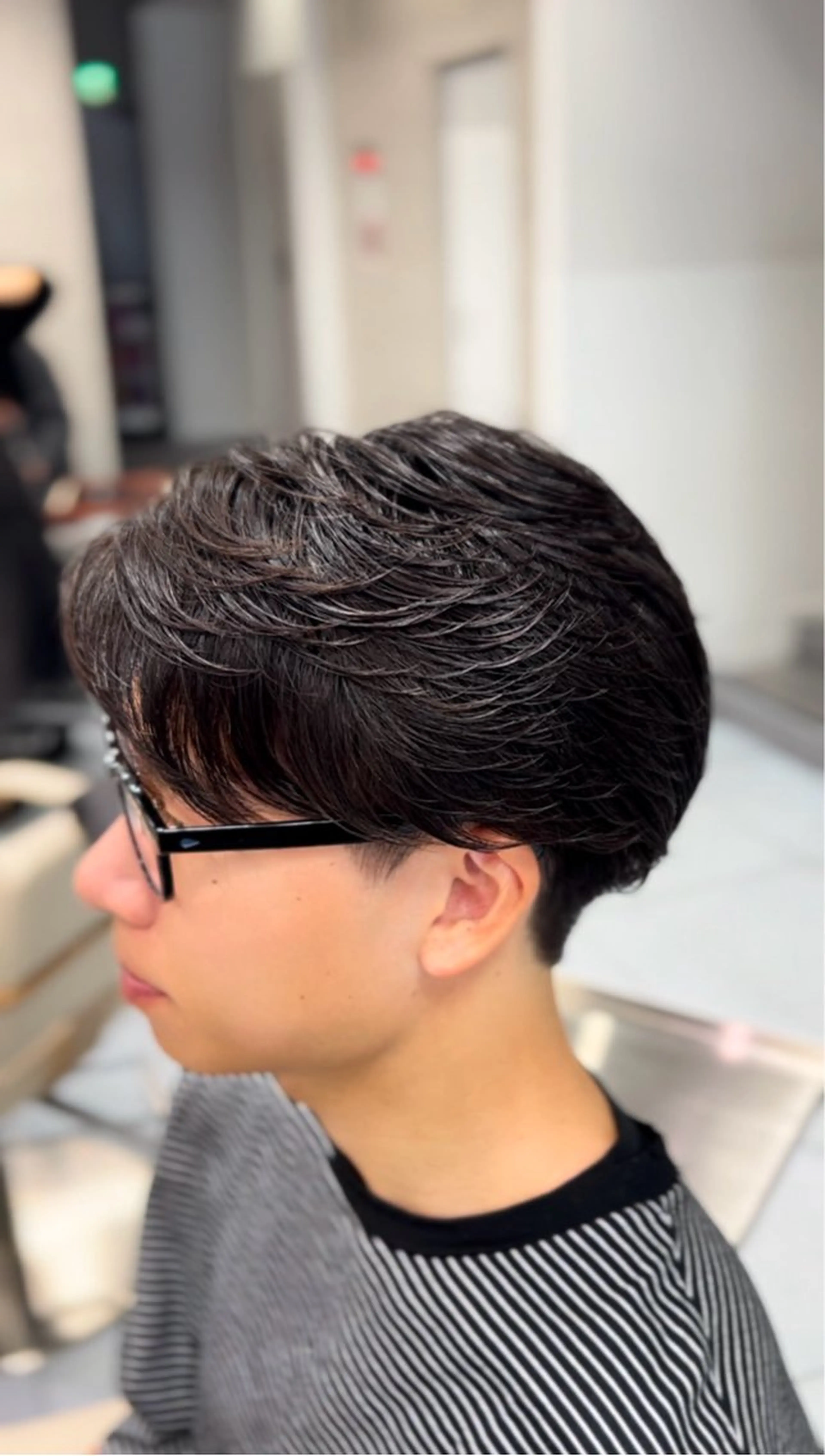 ショート パーマ メンズ センターパート フェザーパーマ カルマパーマ メンズ韓国風 マッシュ カット パーマ トリートメント 🔮メンズ縮毛矯正 毛流れパーマ💎竹永のヘアスタイル