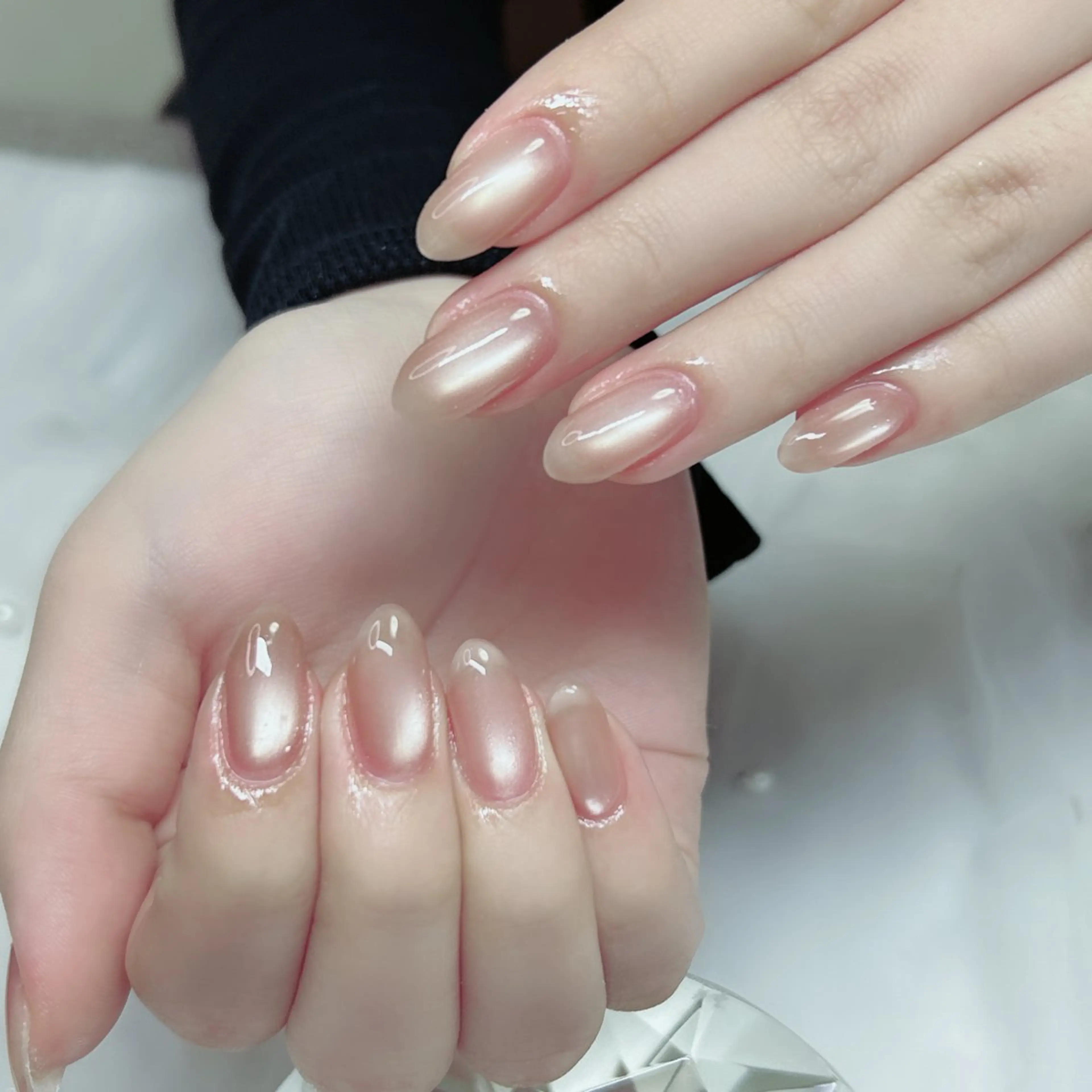 ネイル オーロラネイル フラワーネイル フレンチネイル キラキラネイル ラメ(グリッター) ハンドネイル Cute Tips nailのネイルデザイン