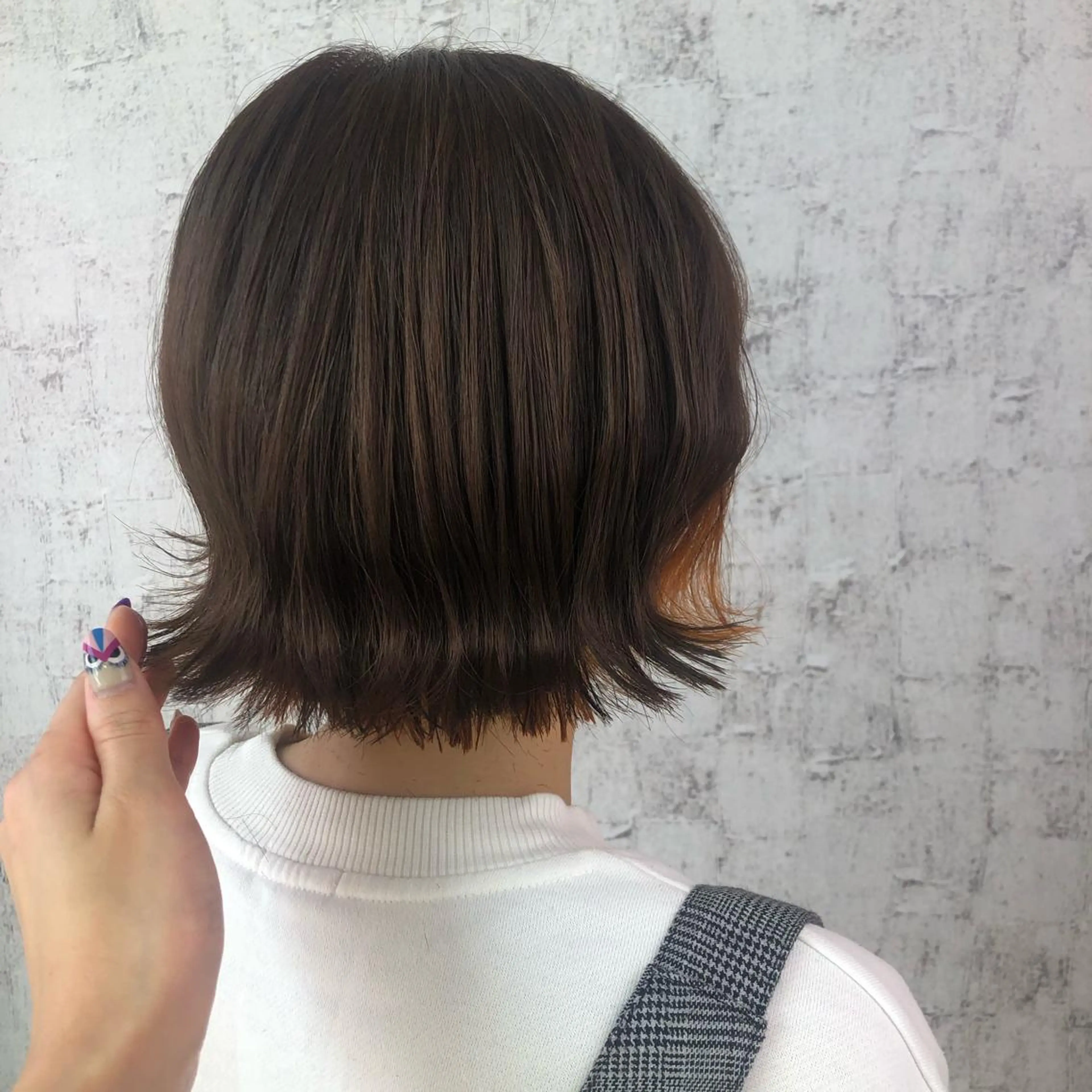 ショート カラー インナーカラー オレンジ ベージュ/インナー カラー🤍Rieのヘアスタイル