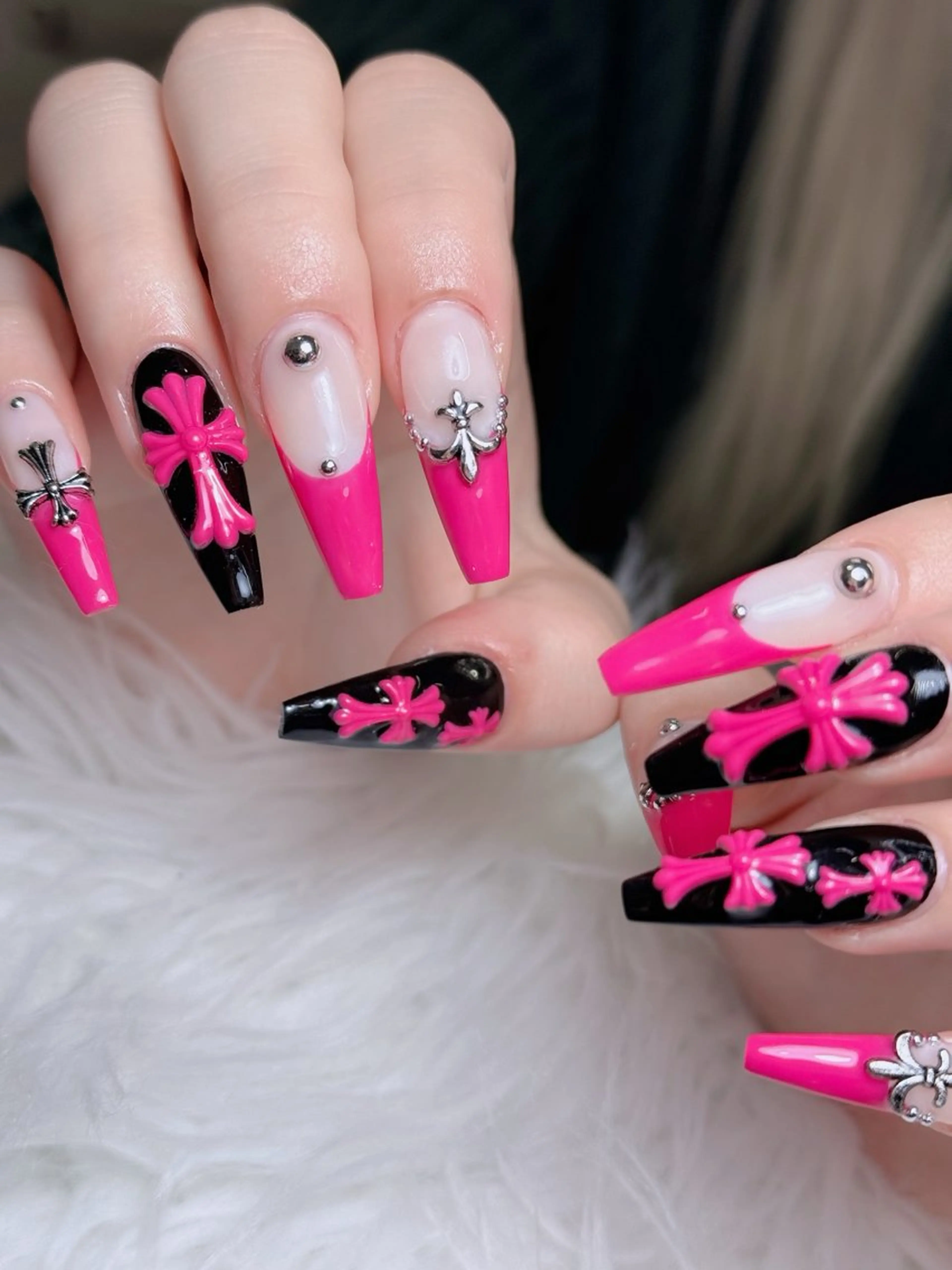 ネイル オーロラネイル チークネイル フットネイル フレンチネイル ハロウィン ハンドネイル Lumi Nail 新大久保3‘のネイルデザイン