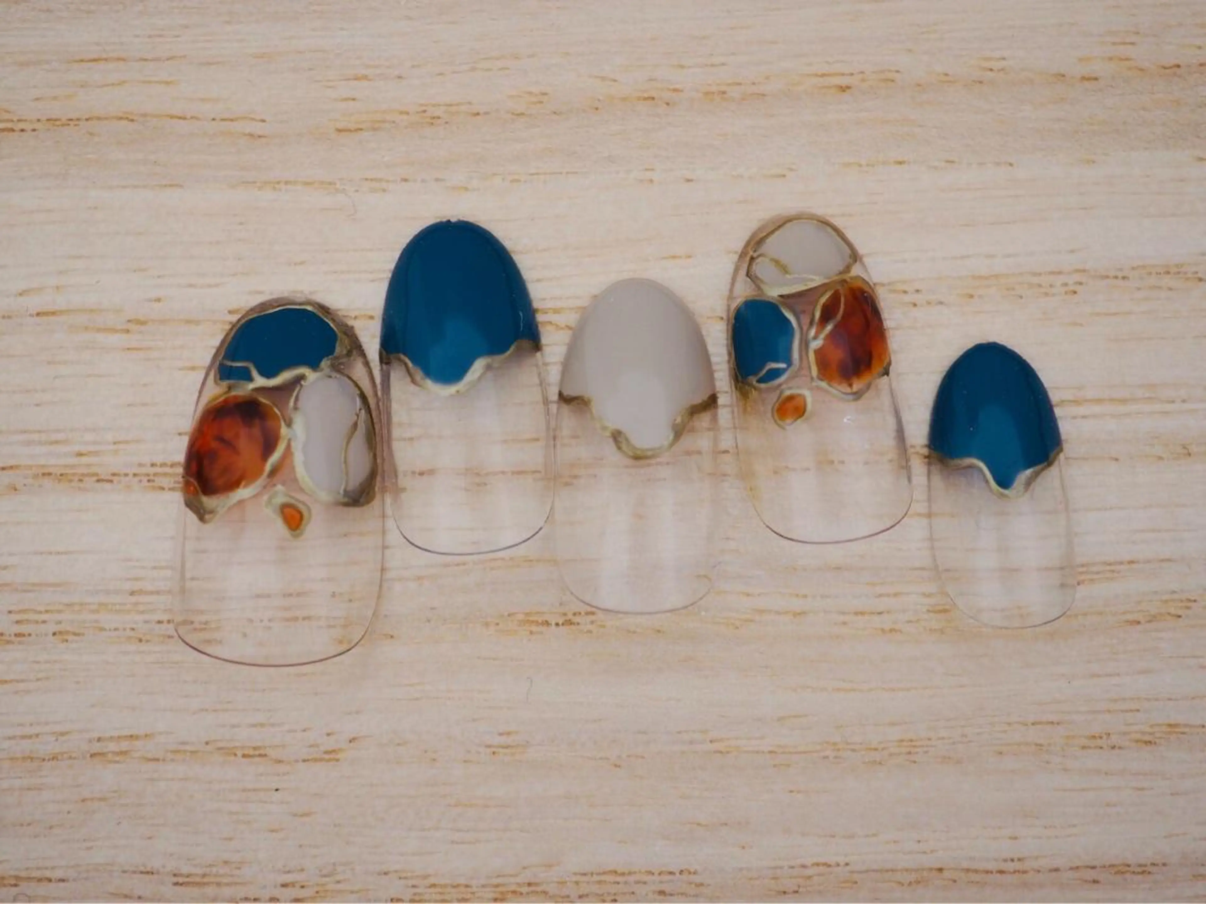 ネイル トップネイリスト Ribbon立川店のネイルデザイン