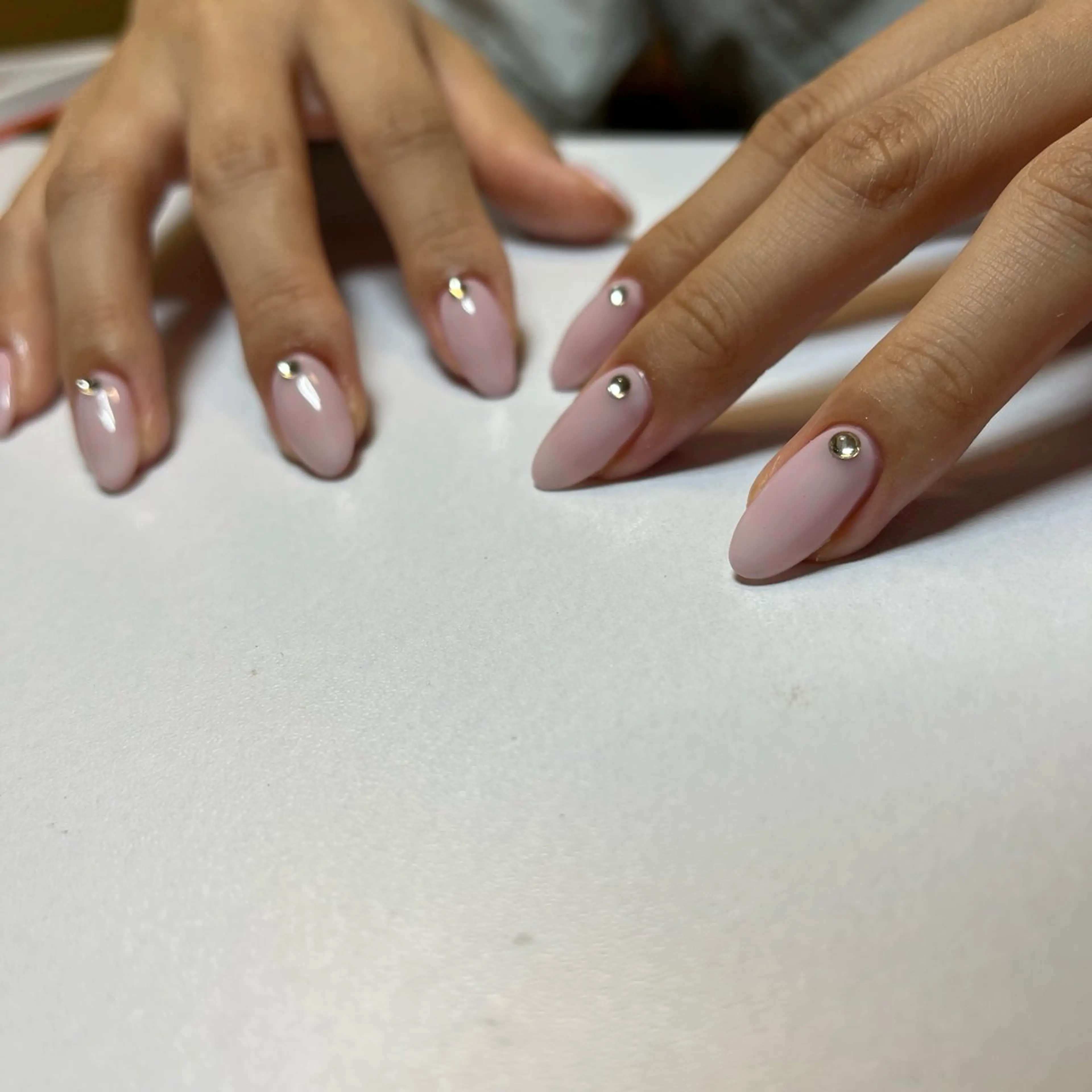 ミディアム watabe .のネイルデザイン