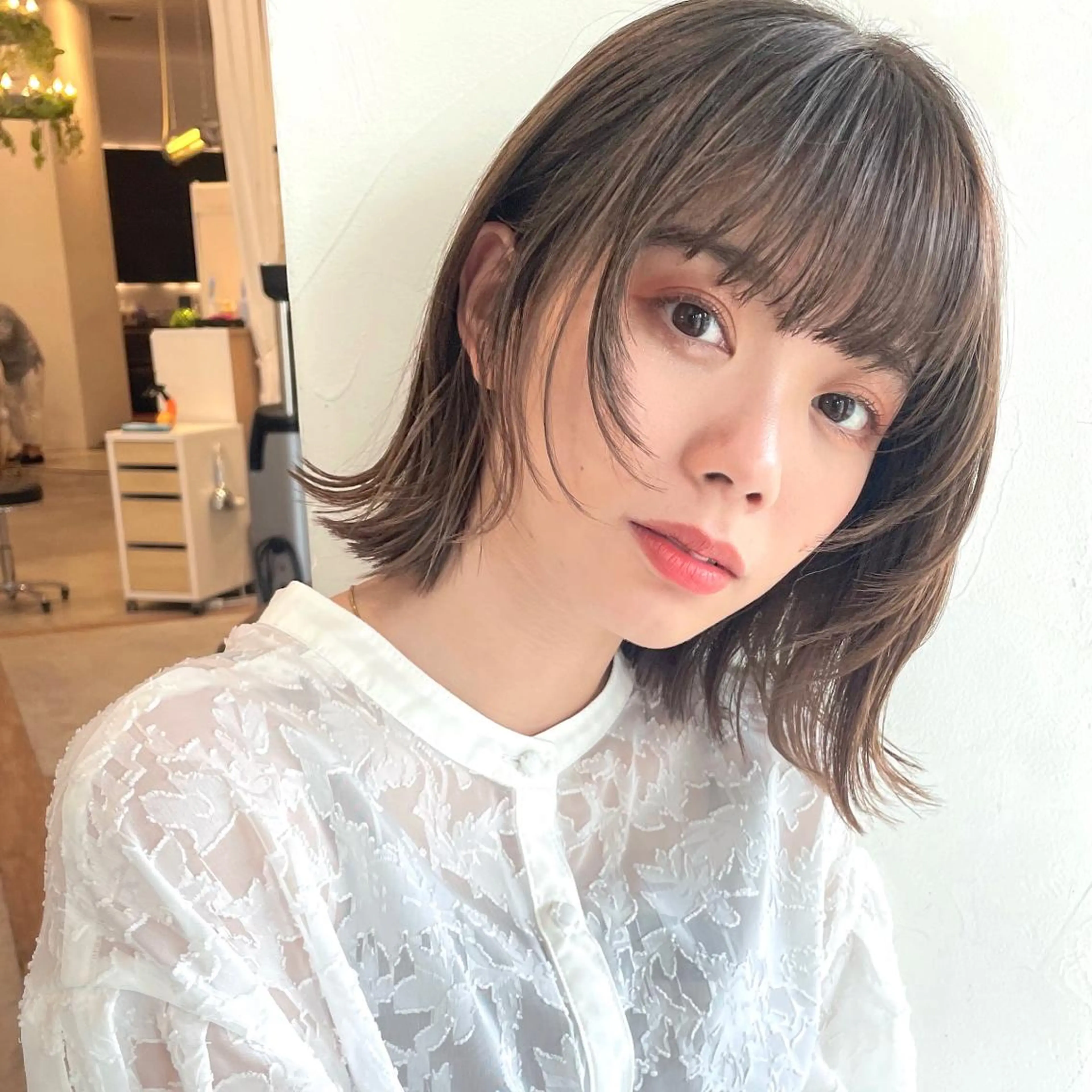 ミディアム カラー 顔まわりレイヤー レイヤーカット OAK 学芸大学所属・秋葉萌　透明感カラー /レイヤー/ボブ♡のヘアスタイル