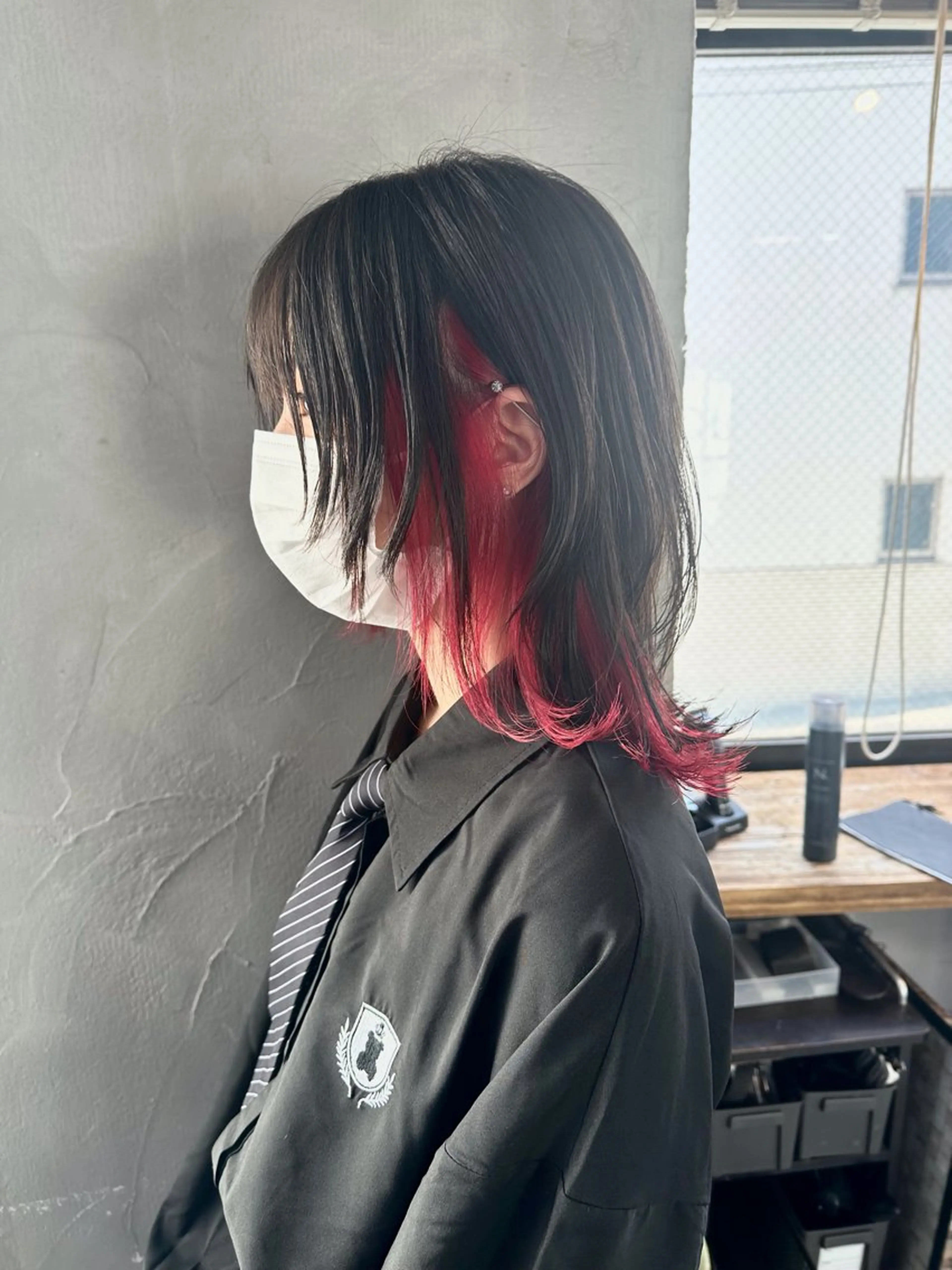 セミロング カラー インナーカラー ピンクカラー レッドカラー レイヤーカット ウルフカット ウルフ/レイヤー🪐 MANAのヘアスタイル