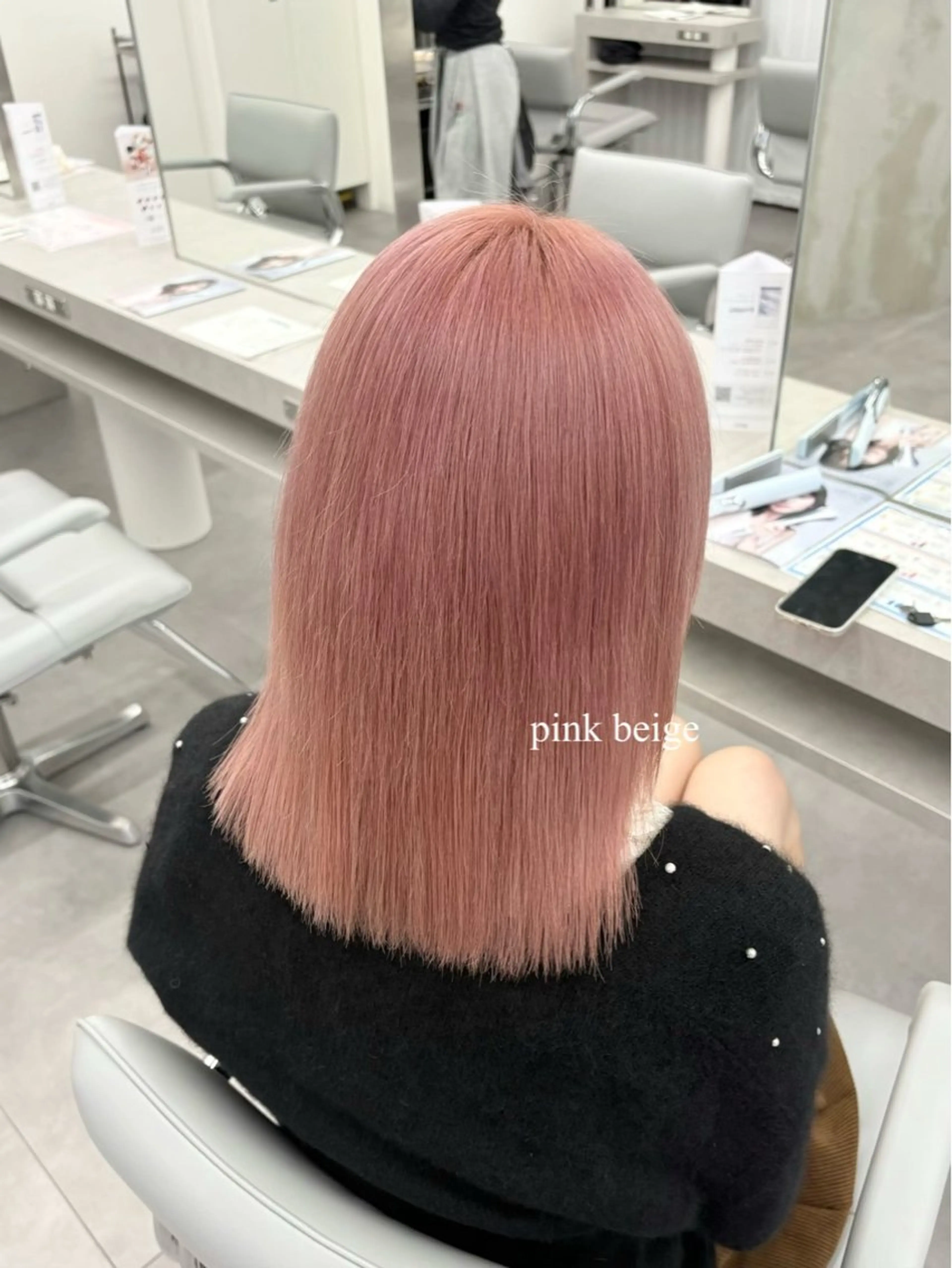 ミディアム カラー ベージュカラー ピンクカラー ピンクベージュ ヘアカラー 🎀ハイトーン🎀 ケアブリーチmikuのヘアスタイル