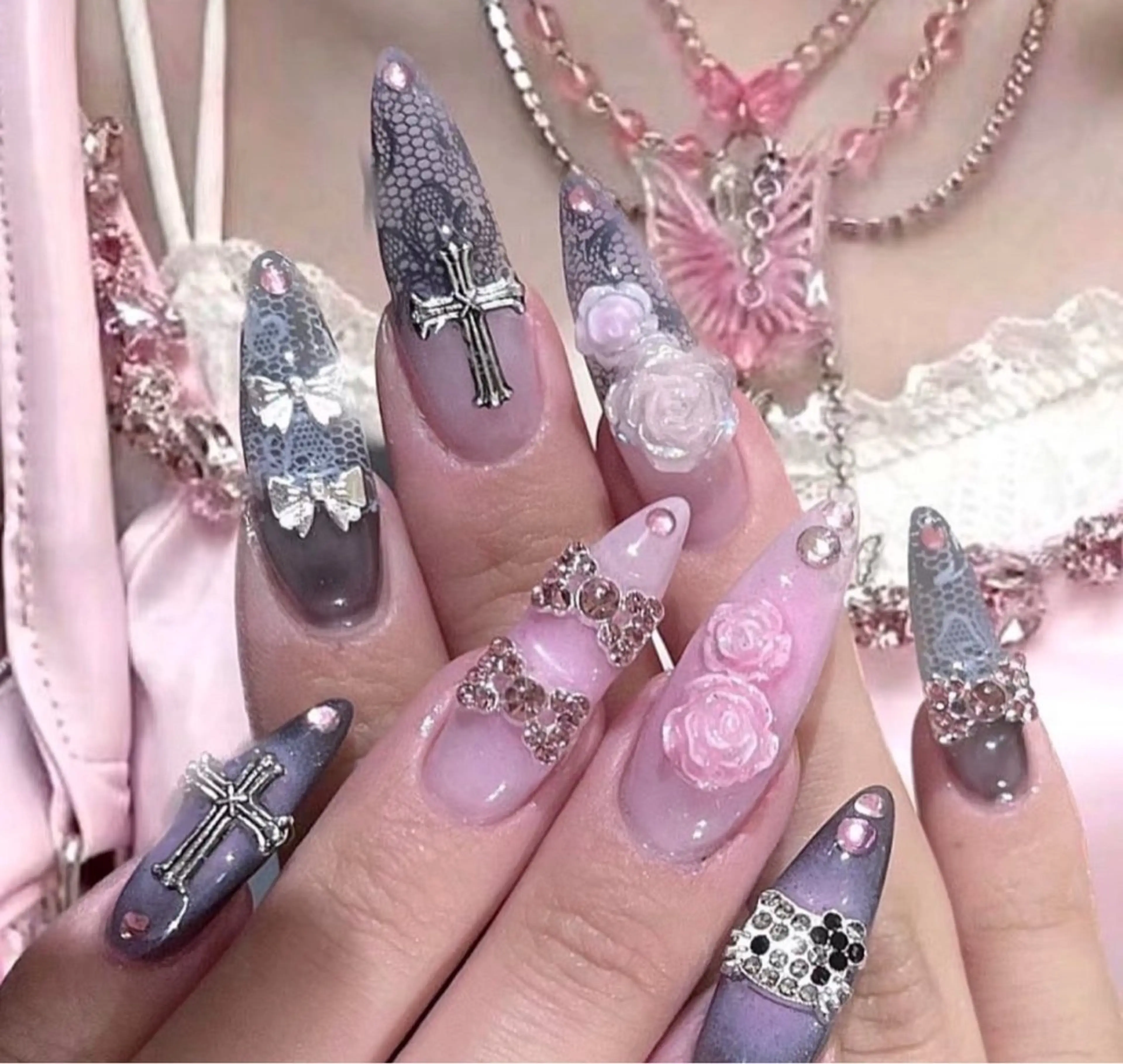ネイル アートネイル オーロラネイル チークネイル フレンチネイル ガラスフレンチ 🎀🎀YooLi Nail Salonのネイルデザイン